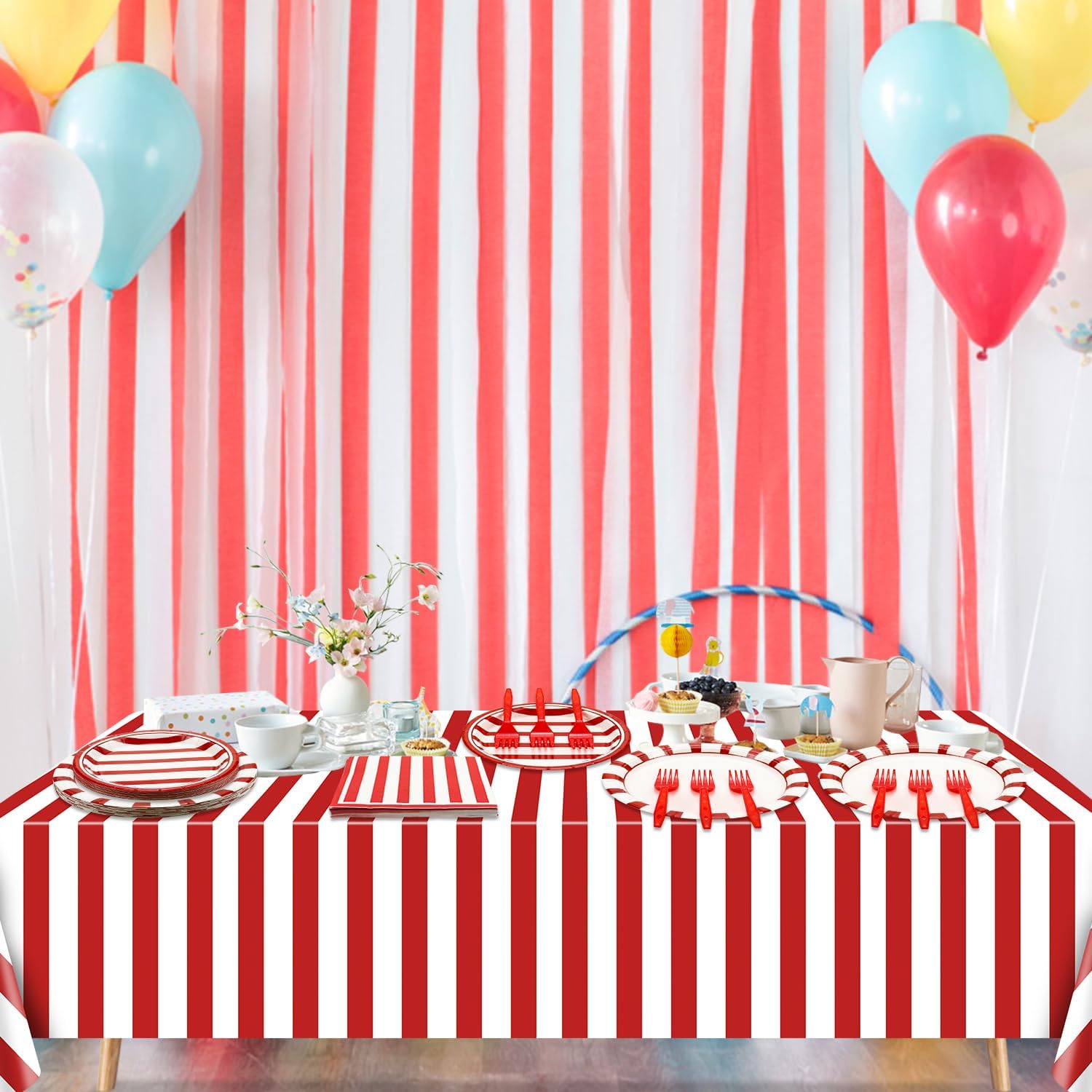Suministros de fiesta de circo de carnaval, decoraciones de fiesta de tiras rojas y blancas, 81 piezas, incluye platos, servilletas, mantel de