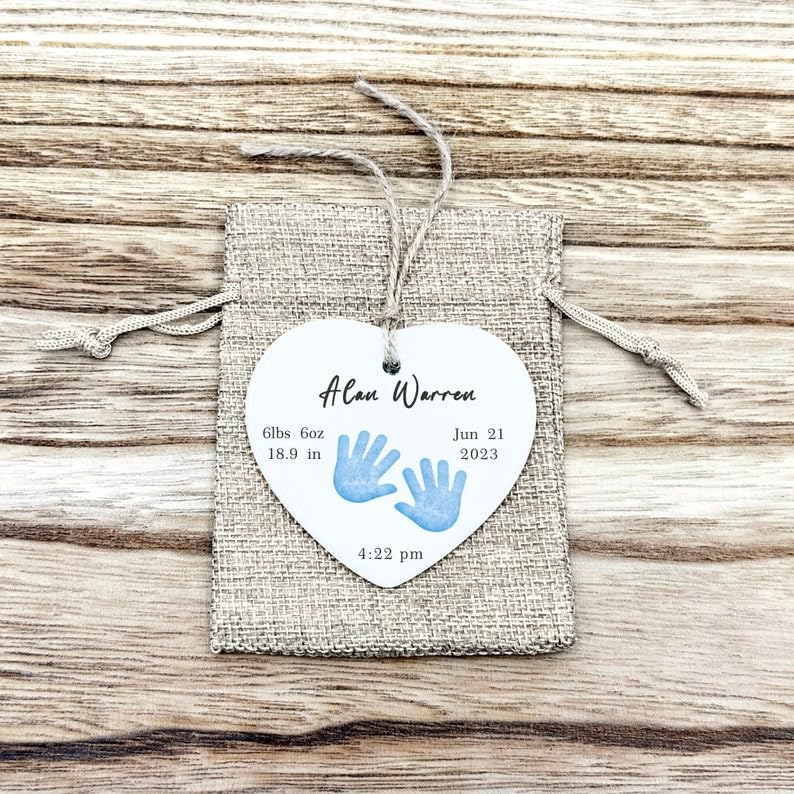 Adorno personalizado de primera Navidad para bebé, adorno de primera Navidad con pies para bebé, estadísticas de nacimiento recién nacido, adorno de