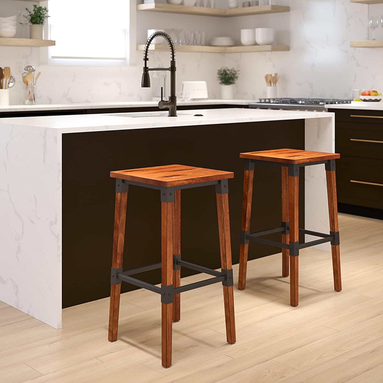 Flash Furniture Jackson – Taburete de bar de madera industrial de nogal antiguo, 2 unidades