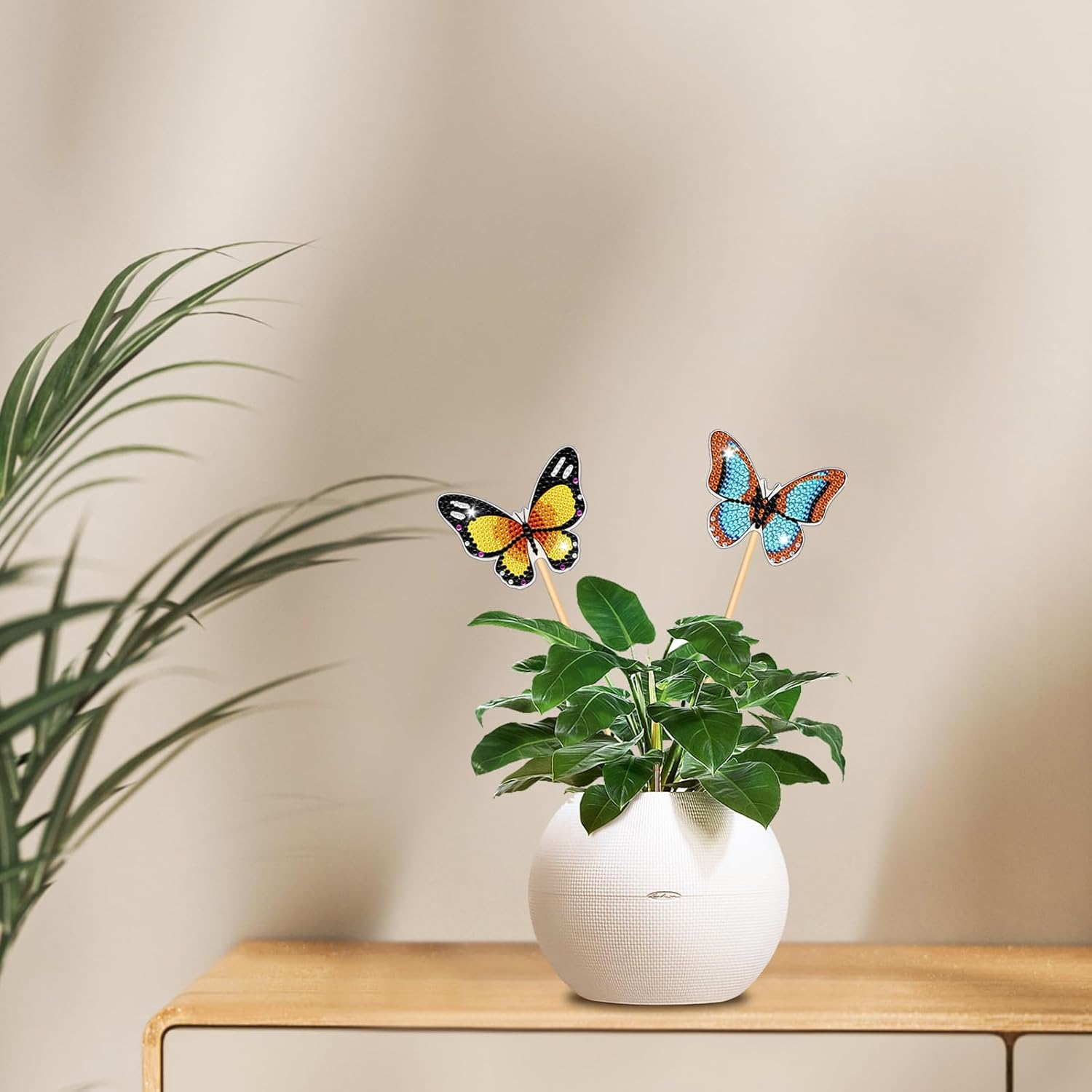 ZORETCO Kit de arte de diamantes de mariposa, 10 piezas de suministros de arte de pintura de diamante, exquisito adorno de mariposa, accesorios de