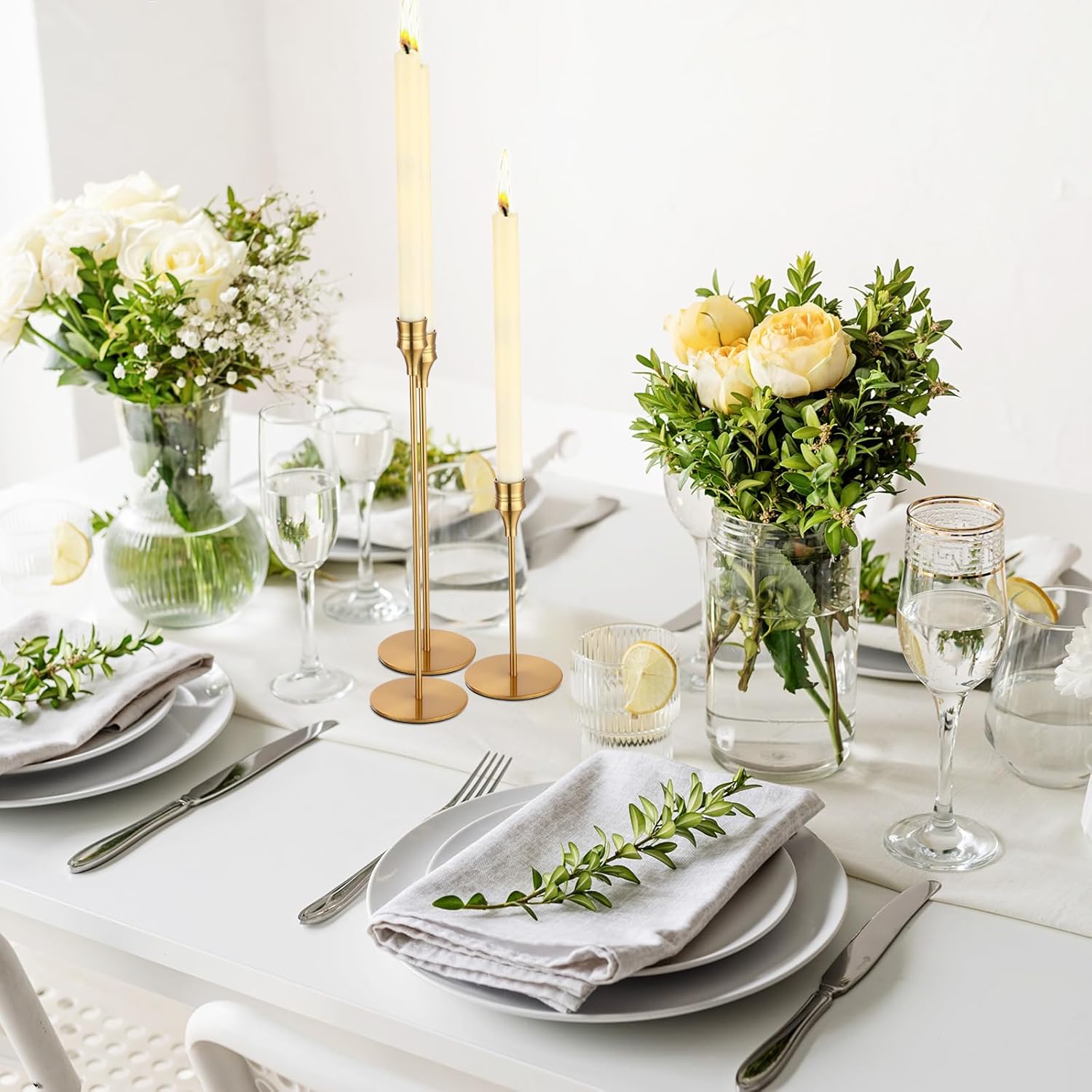 Yaomiao Juego de 30 candelabros dorados para velas de metal a granel para bodas, fiestas, comedores, aniversarios, centros de mesa, se adapta a