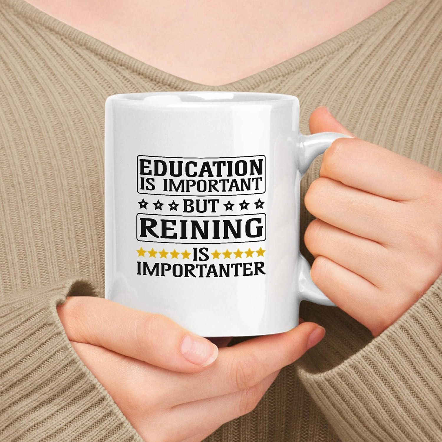 Divertido regalo para los amantes de la reina, taza de cerámica blanca de 11 oz  La educación es importante, pero el reinar es importante