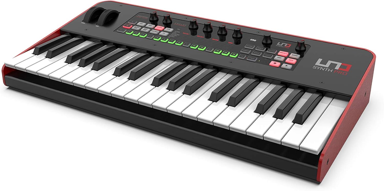 IK Multimedia UNO Synth Pro 3 oscilador sintetizador analógico monofónico Sintetizador de 37 teclas con teclado FATAR ponderado, filtro multimodo,