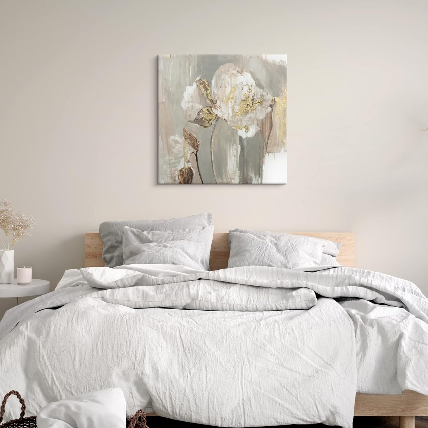 Goldfoilart Arte floral para pared, cuadros dorados de lienzo de flores blancas con adornos de lámina dorada, póster texturizado enmarcado para sala