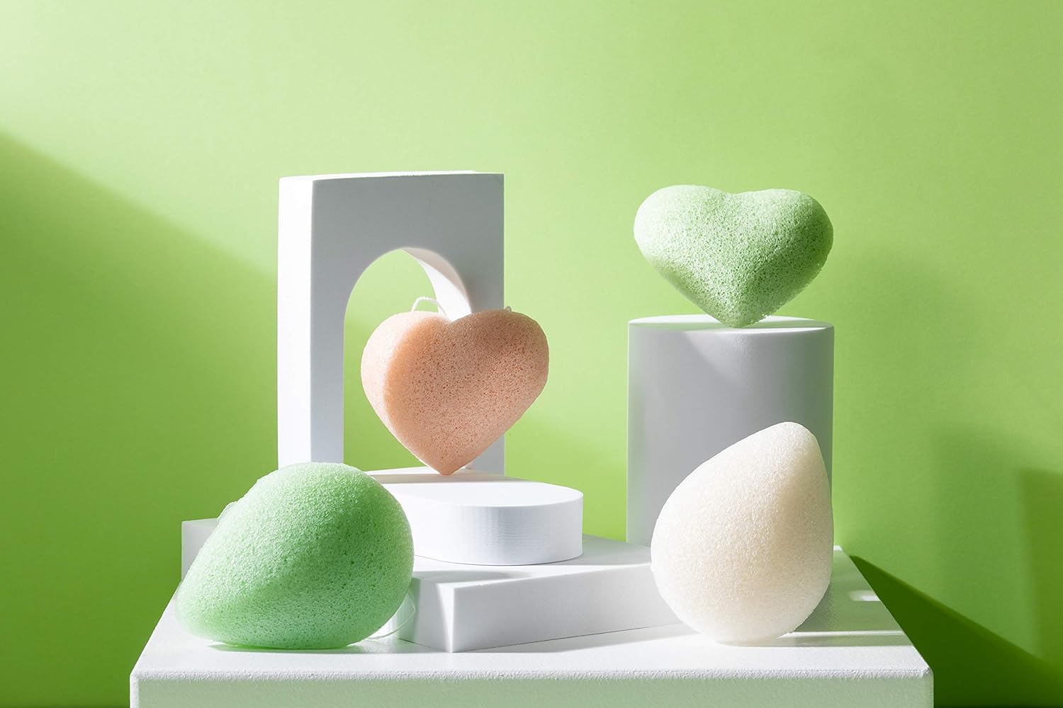 ESMOSEN 2 esponjas faciales 100% naturales de té verde konjac para limpieza profunda de la cara y exfoliación suave, seguro para pieles delicadas y