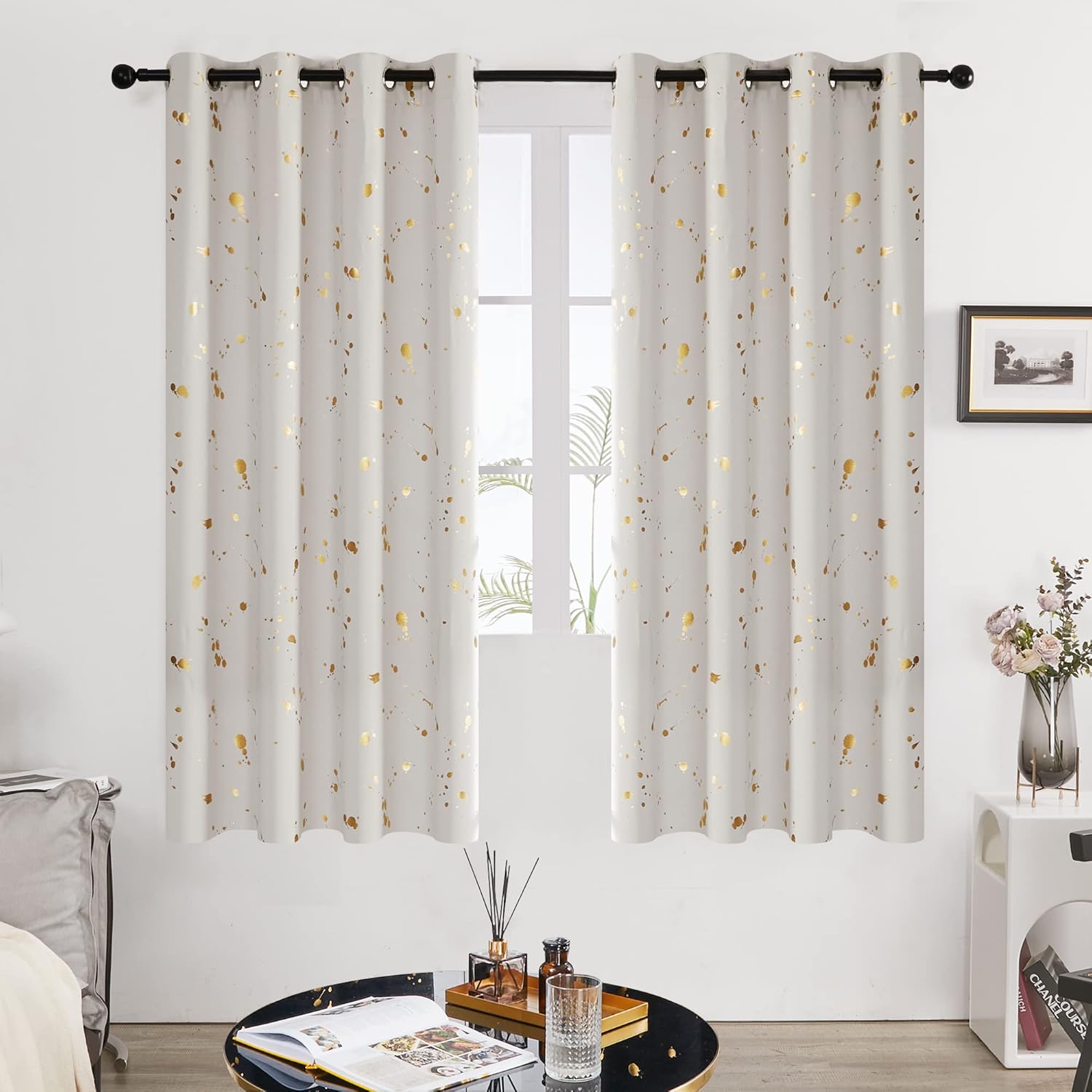Cortinas opacas Deconovo para no dejar pasar el sol, con ojales, diseño de impresión dorada, para habitación