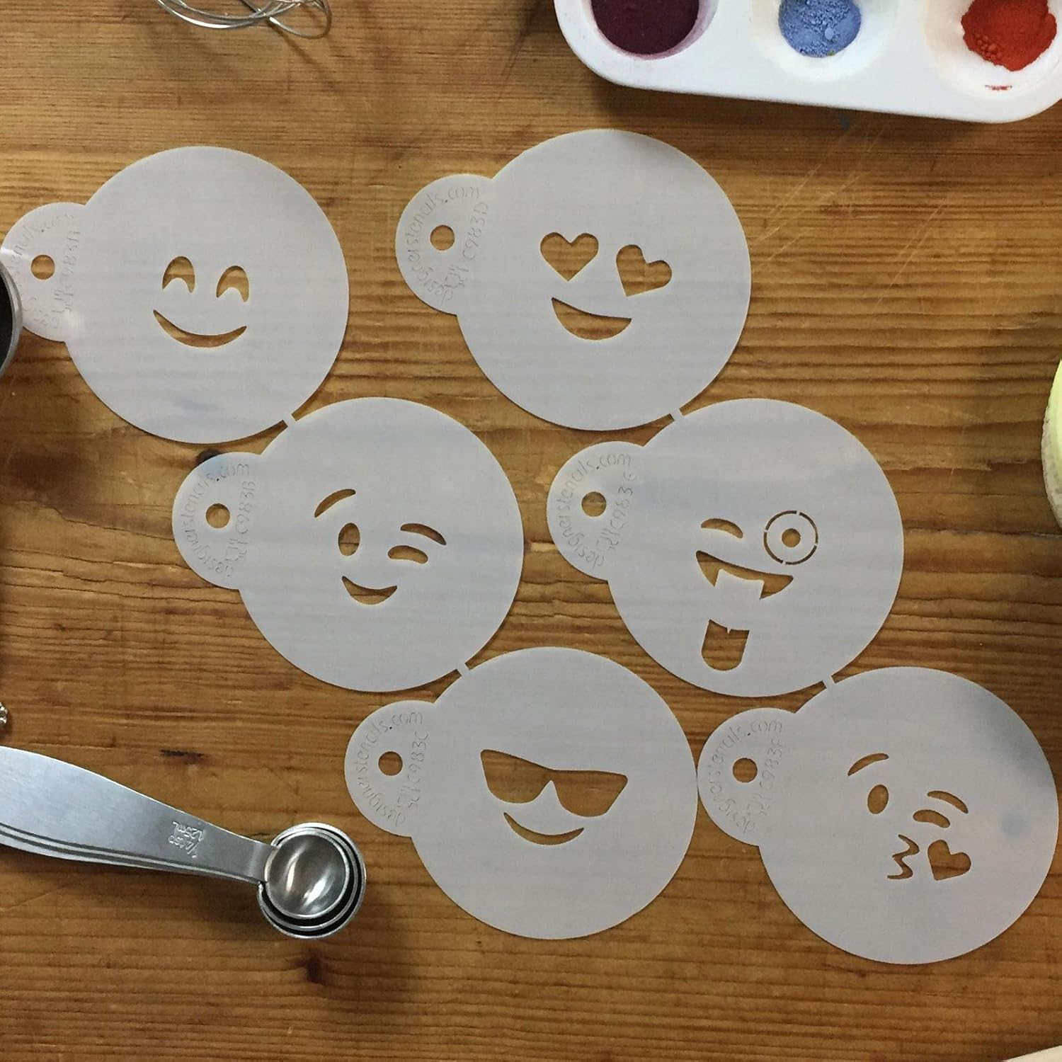 Juego de plantillas de galletas Emojis C983 de Designer Stencils