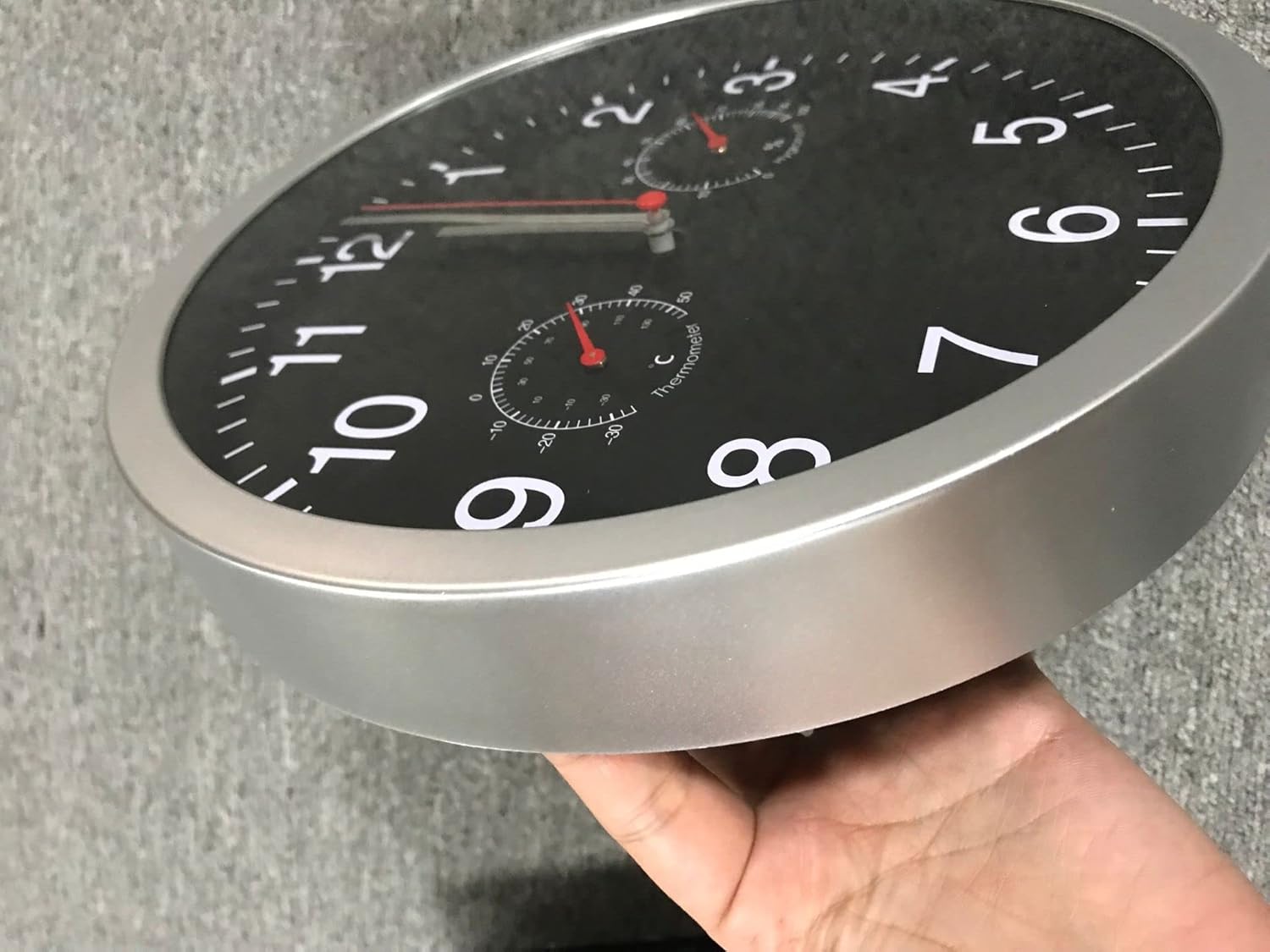 Reloj de pared silencioso de 10 pulgadas, funciona con pilas, movimiento de barrido, cubierta de vidrio, marco de aluminio plateado, para cocina,