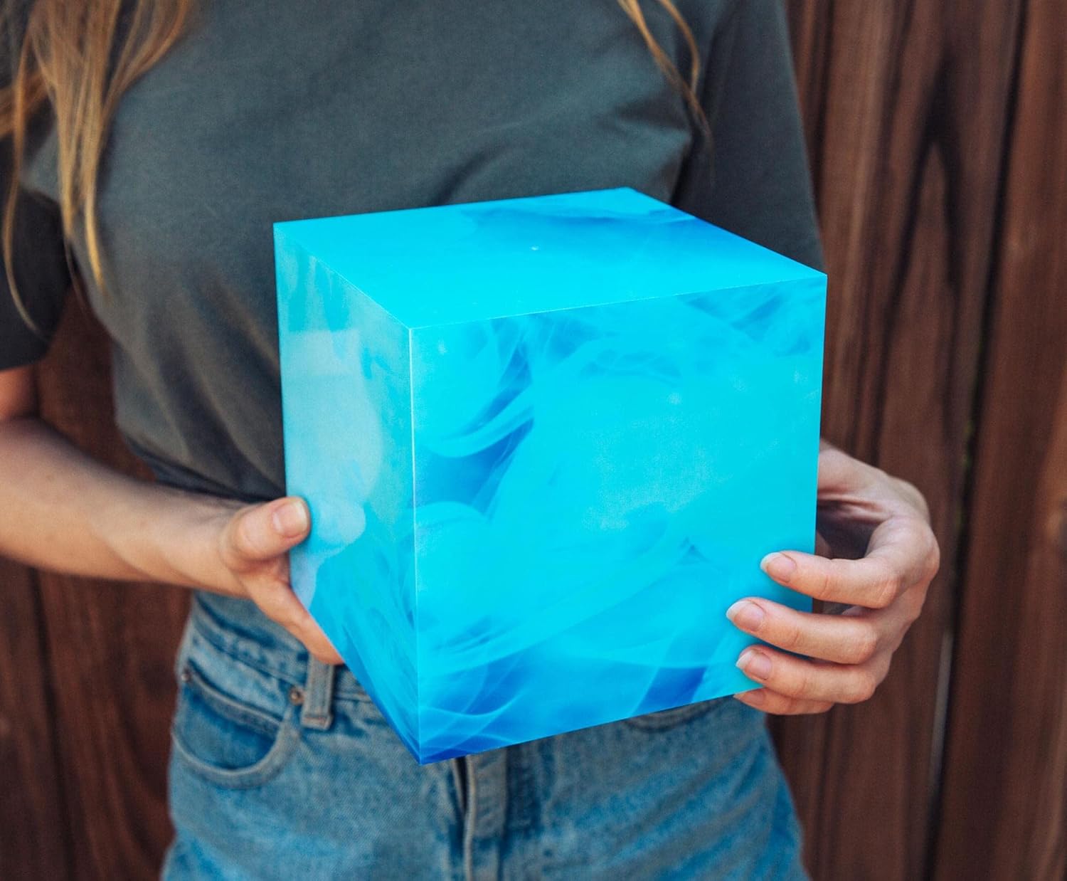 Marvel Studios Tesseract Cube Infinity Stone – Réplica de luz LED de 6 pulgadas que cambia de color para mesa de noche