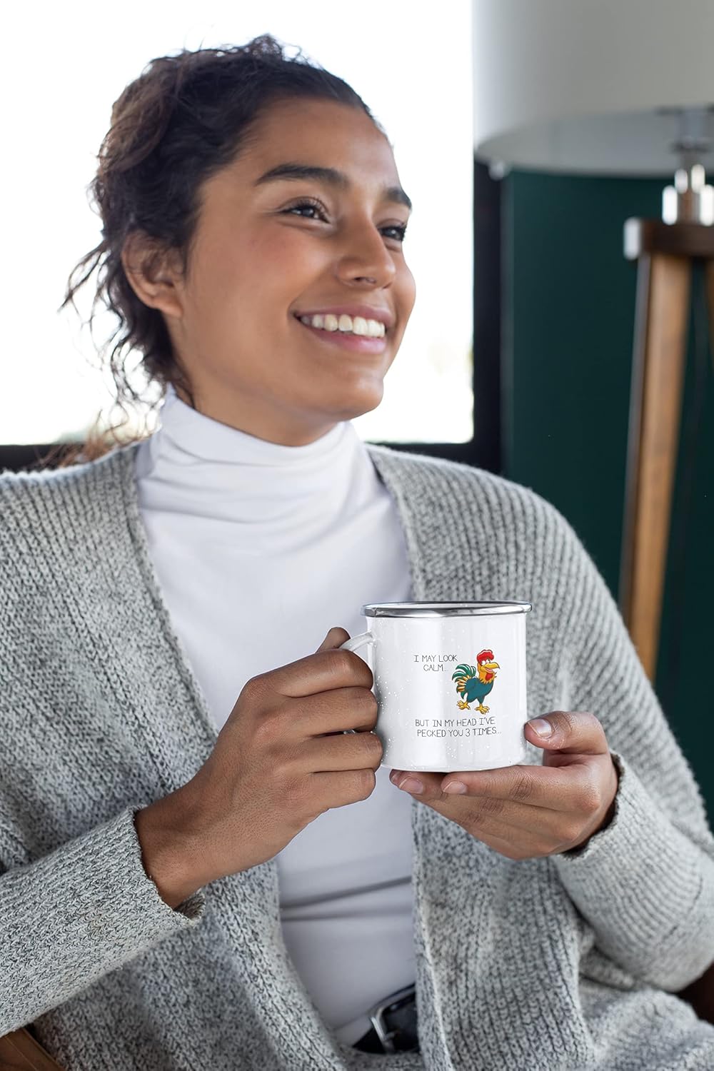 I May Look Calm. But In My Head I’ve Pecked You 3 Times. – Divertida taza de café esmaltada sarcástica para regalo, color blanco, 12 onzas