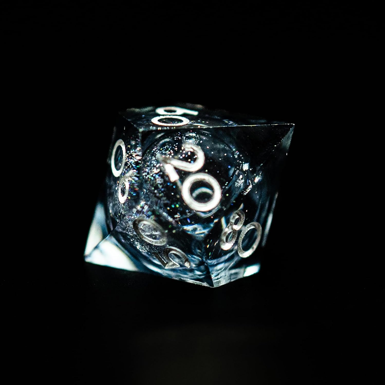 Dados DND de núcleo líquido, un juego completo de troqueles líquidos D&D con bolsa de terciopelo para juego de mazmorras y dragones (líquido gris)