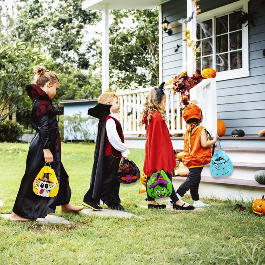 CCINEE 24 bolsas de golosinas con cordón de Halloween, 12 estilos, bolsas de golosinas de Halloween para niños, suministros de fiesta de Halloween
