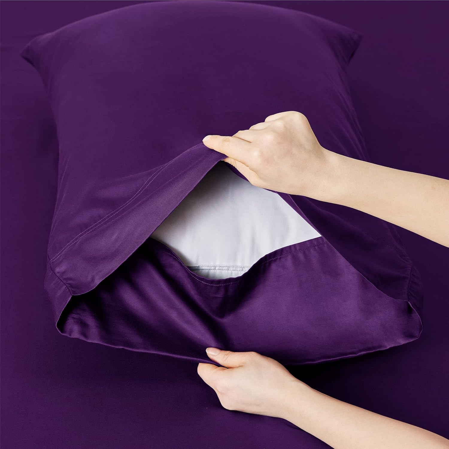 Bedsure – Juego de sábanas refrescantes, sedosas y transpirables de rayón de bambú, tamaño King, bolsillo profundo de hasta 16 pulg sábanas y fundas