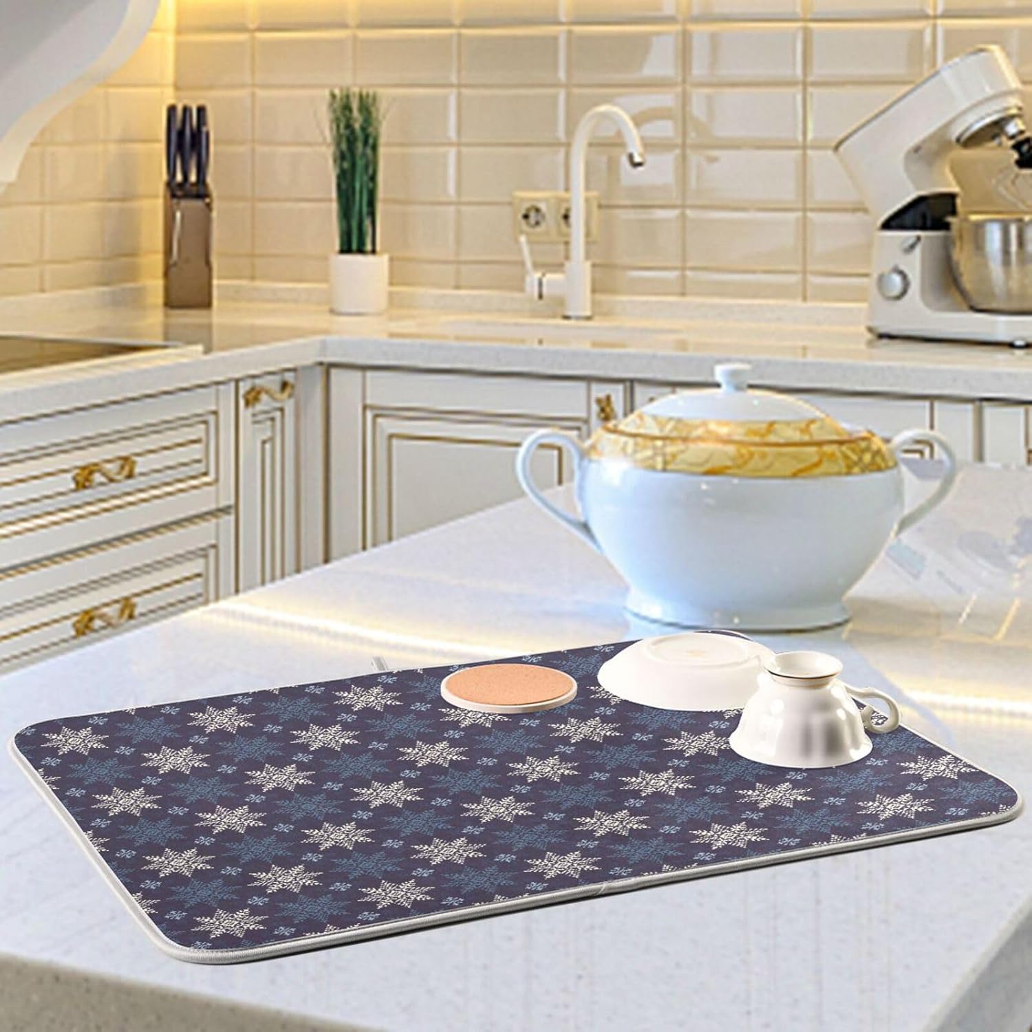 Winter Holiday Snowflakes Drying Dish Mat Washnable Absorbent Dish Drying Pad For Kitchen Counter Dish Drying Matts Tapete Para Cocina 16” x 18”