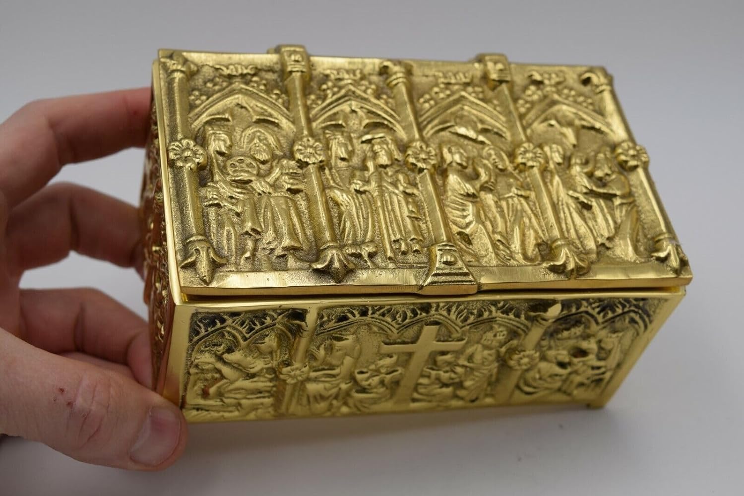 Caja dominante del tabernáculo de latón adornado, caja de reliquia del relicario, caja decorativa de la iglesia (CCG-816)