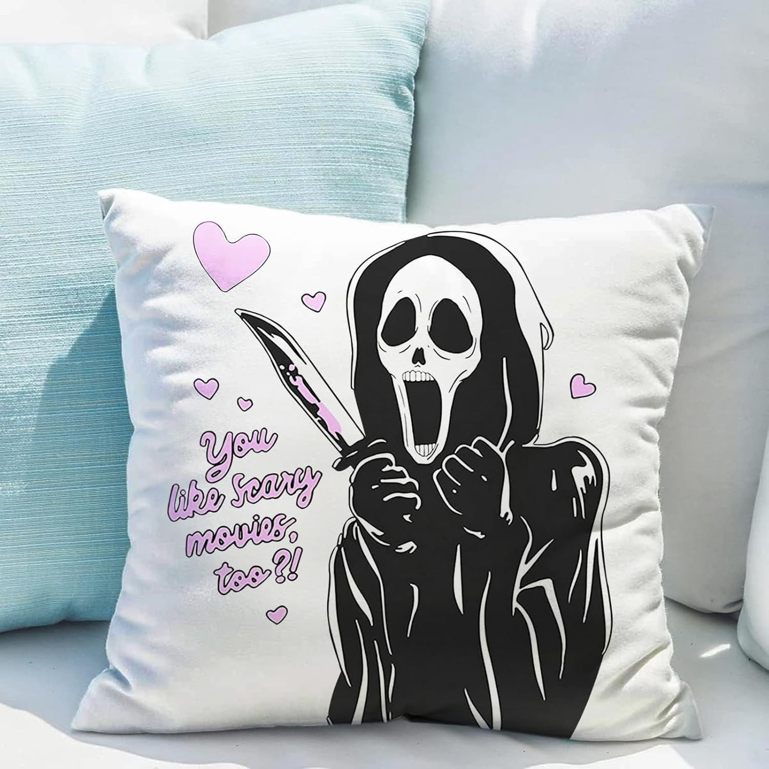 Funda de almohada blanca con texto en inglés “You Like Scary Movies Too Pink Ghost Scary Face” (“You Like Scary Movies Too Pink Ghost Scary Cara”),