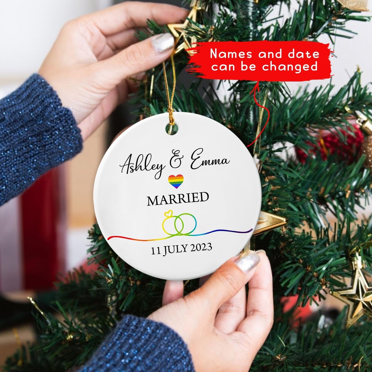 Adorno personalizado de cerámica de Navidad para boda casada, regalo para pareja LGBTQ, adorno de primera Navidad para casados, elige nombres y