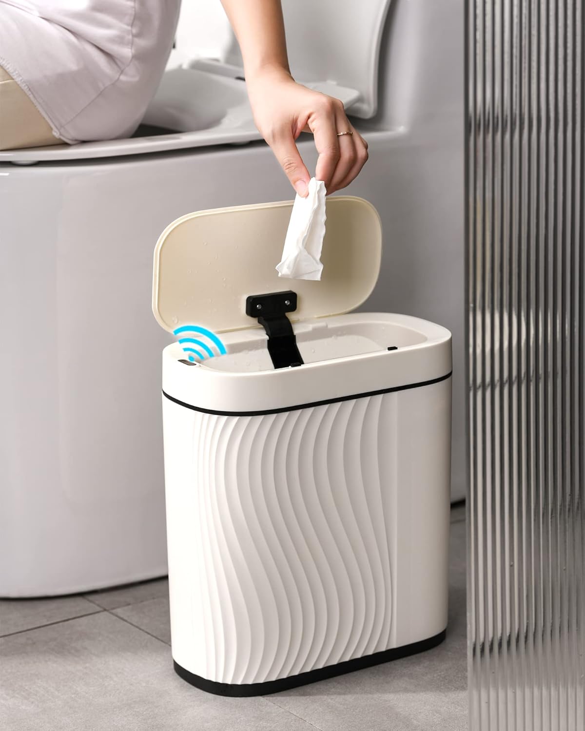 Cubo de basura automático pequeño de plástico de 2.6 galones, bote de basura inteligente sin contacto, cubo de basura con sensor de movimiento con