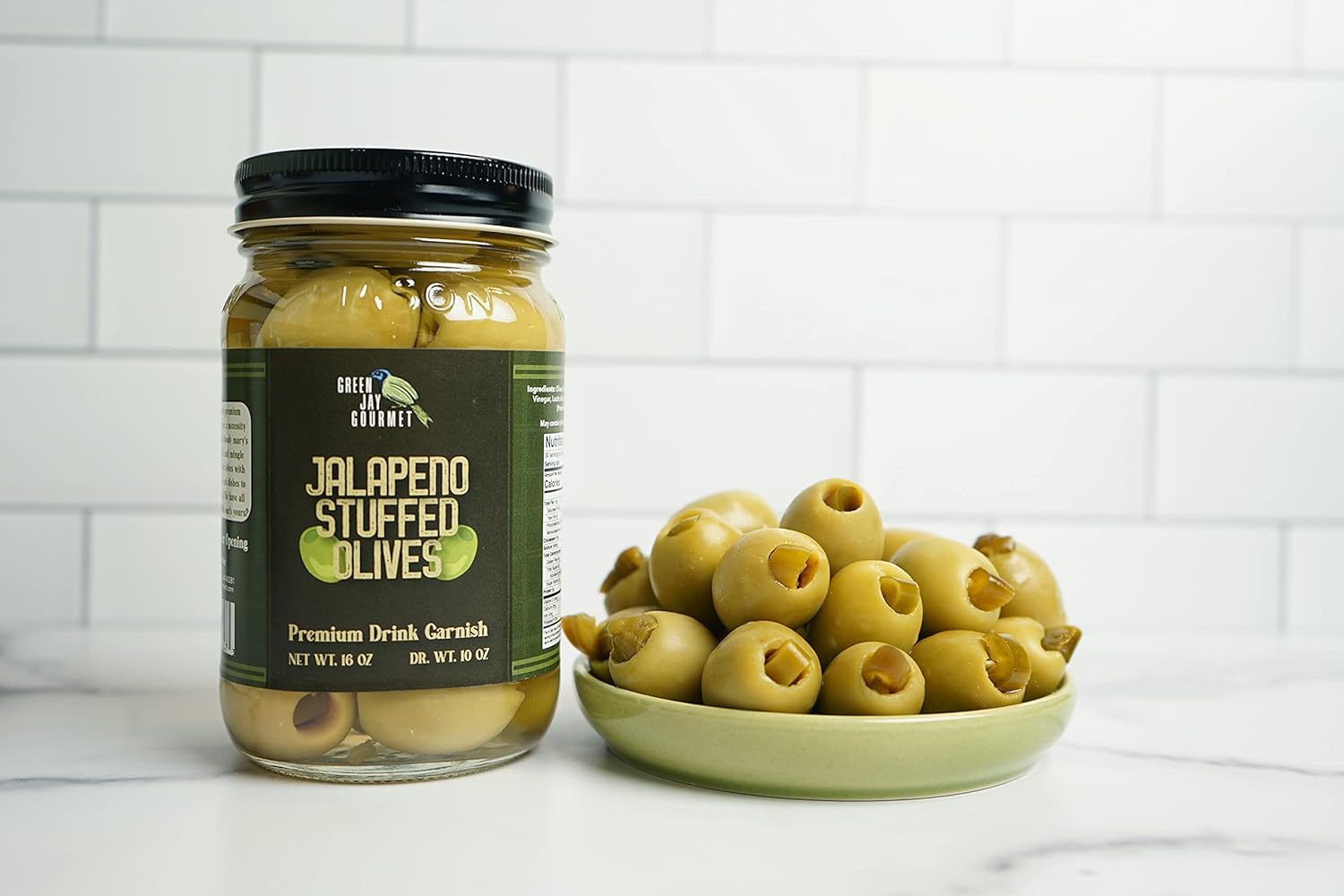 Green Jay Gourmet Aceitunas rellenas de jalapeño – Aceitunas verdes rellenas para recetas de guarnición de cóctel y tabla de queso – Aceitunas de