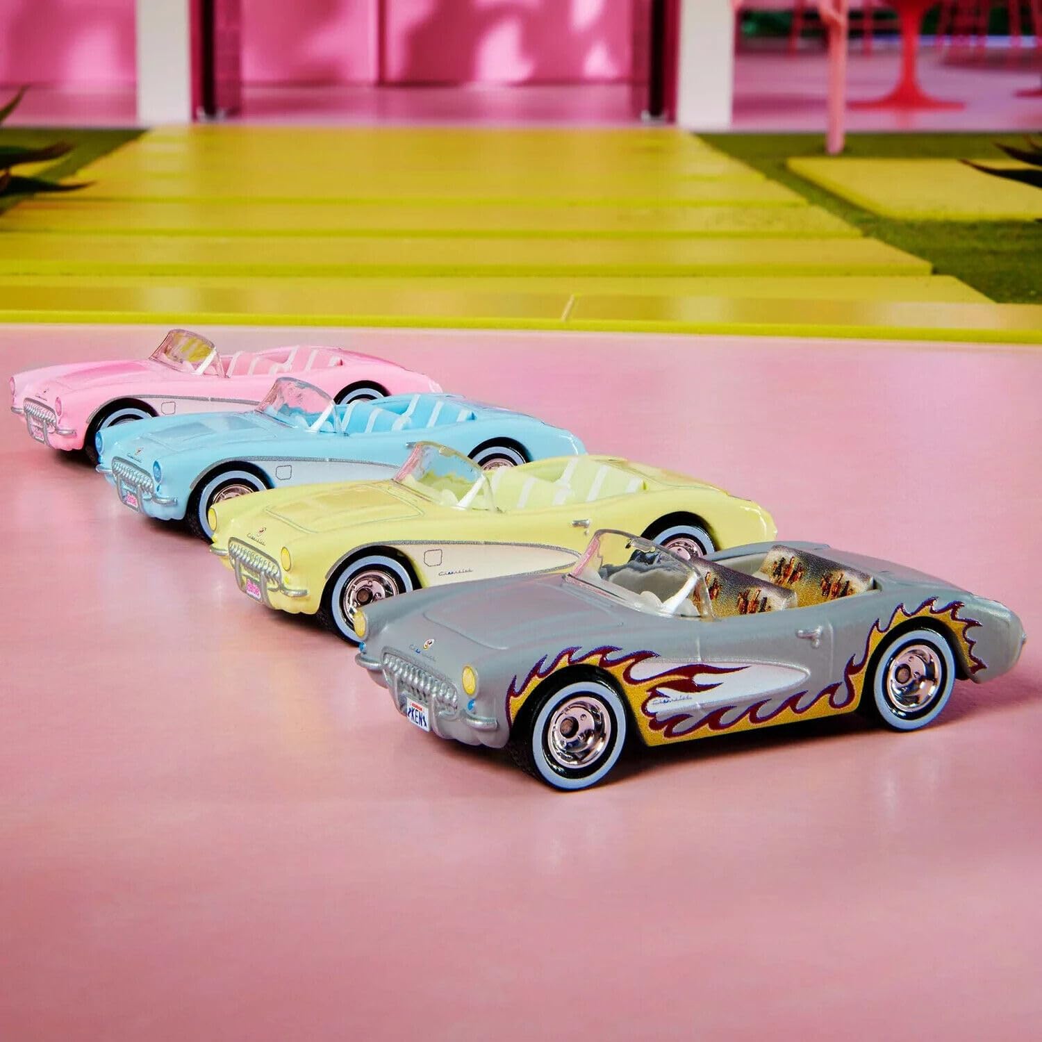 Hot Wheels Barbie The Movie Corvette – Paquete de 4