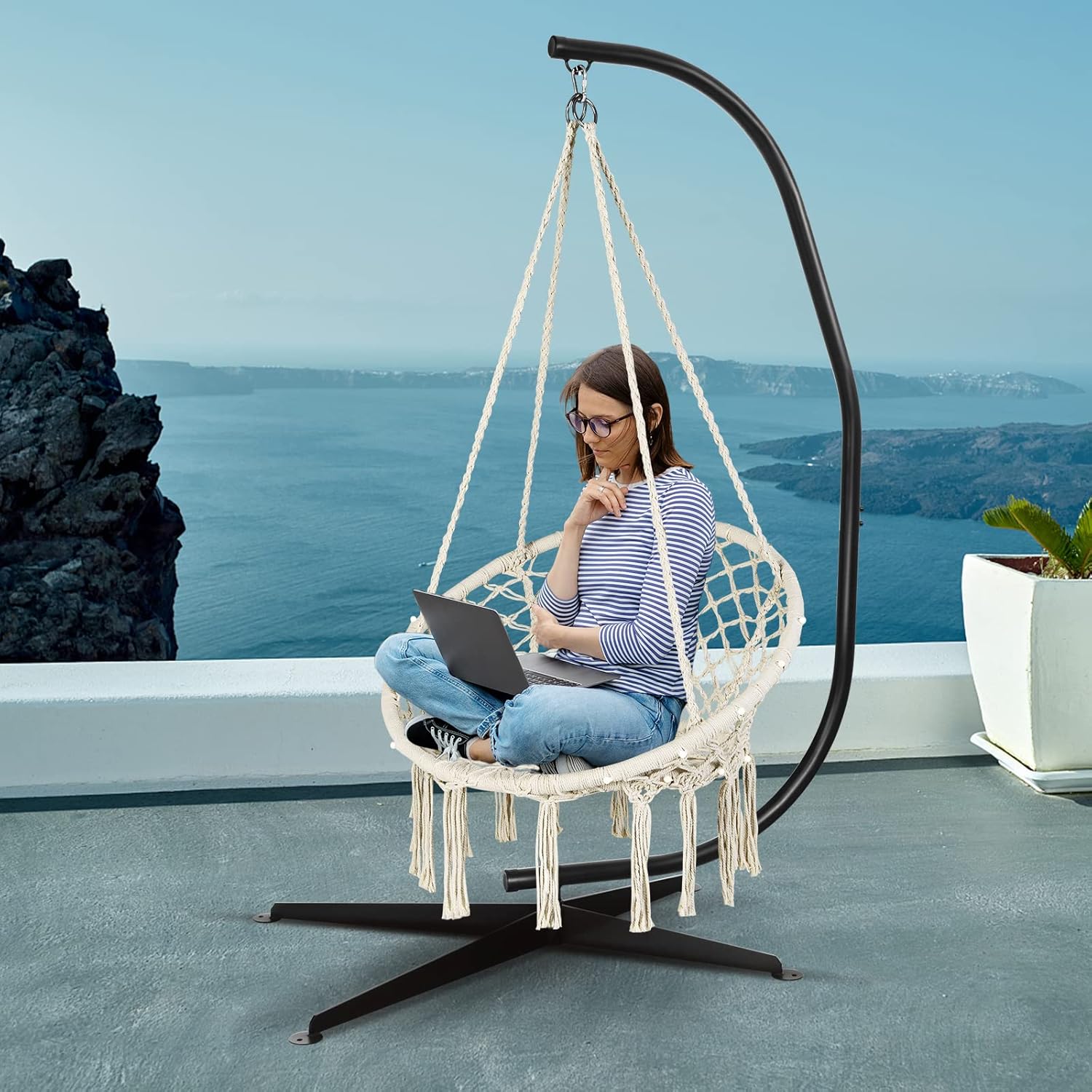 Tangkula Silla hamaca con luces, columpio de macramé con borlas, cuerda de algodón tejida a mano, estilo bohemio para interiores y exteriores, silla