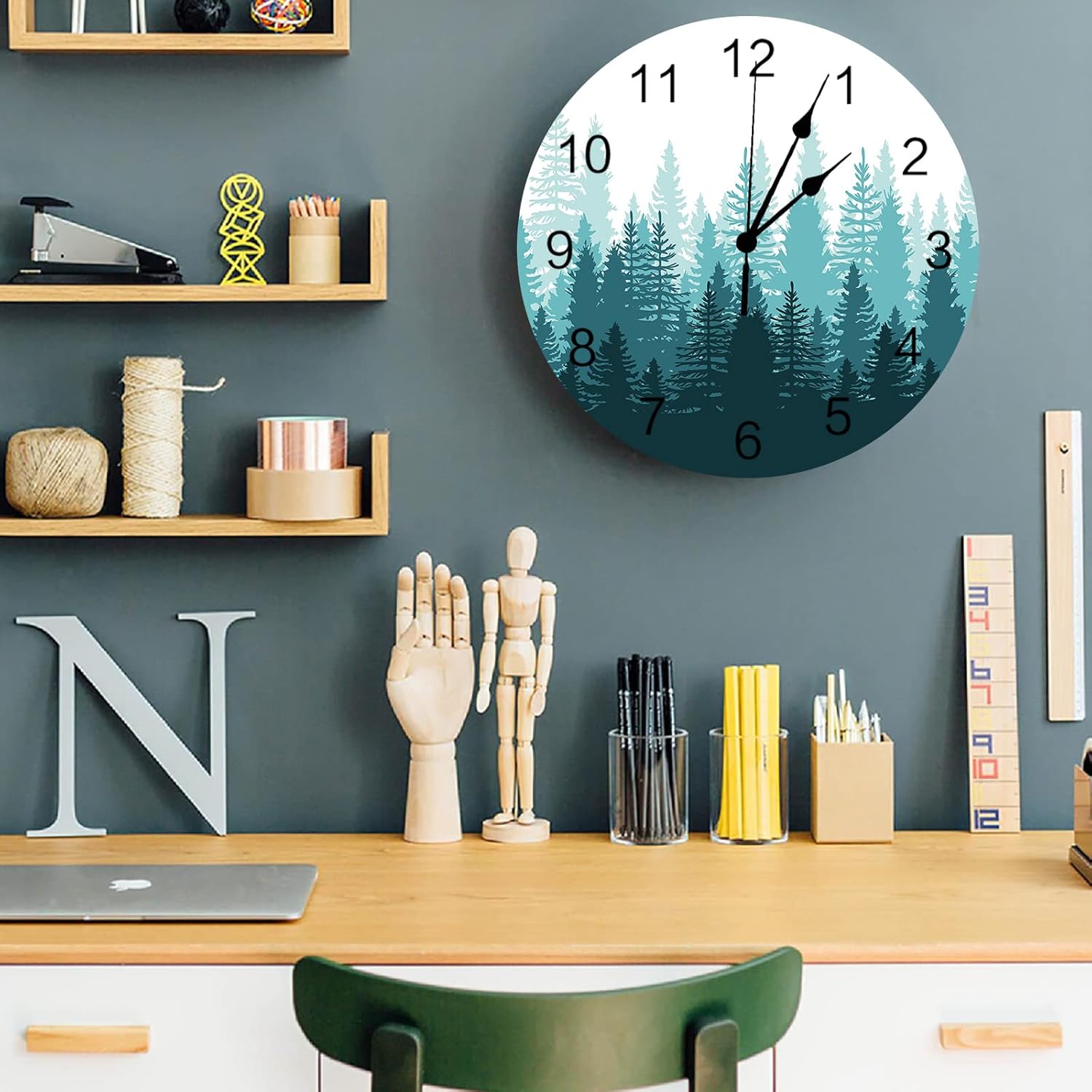 Reloj de pared con árbol del bosque, funciona con pilas, reloj de pared silencioso de PVC sin tictac de 10 pulgadas, paisaje forestal brumoso,
