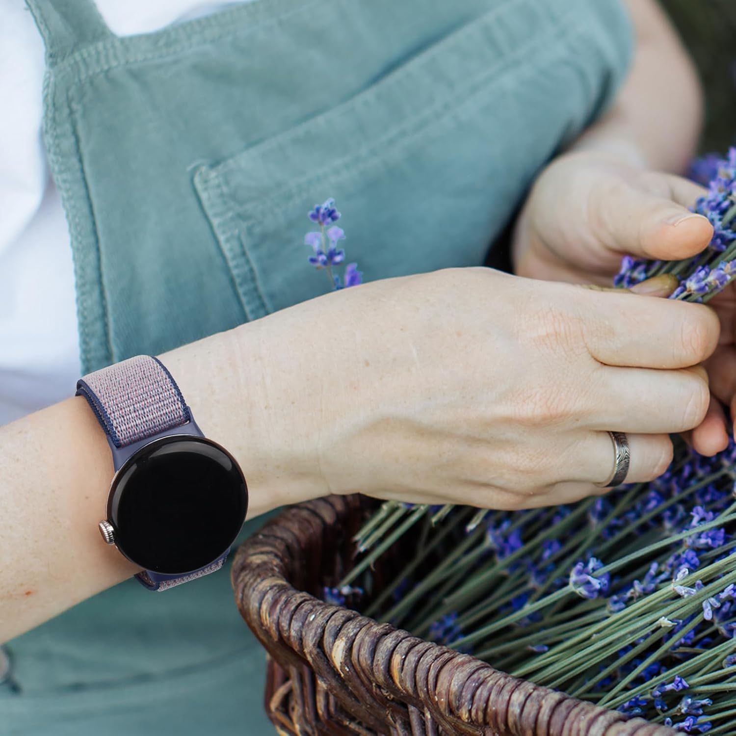 Oumida Correa de nailon compatible con Google Pixel Watch Band para mujeres y hombres, correa de velcro Solo Loop de repuesto para Google Pixel