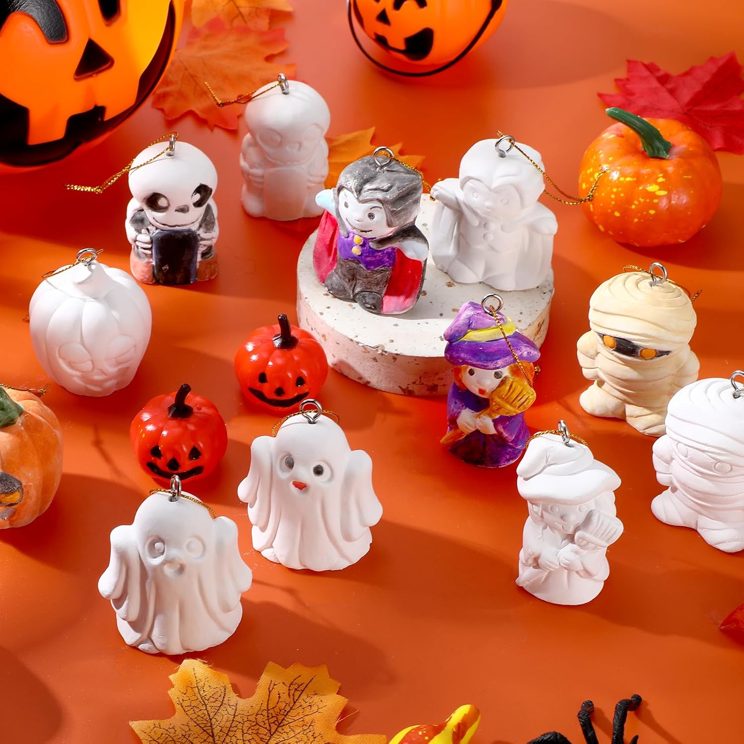 Glimin Juego de 24 piezas de cerámica de Halloween para pintar tu propio kit de calabazas sin pintar, fantasma, yeso a granel, figuras pintables