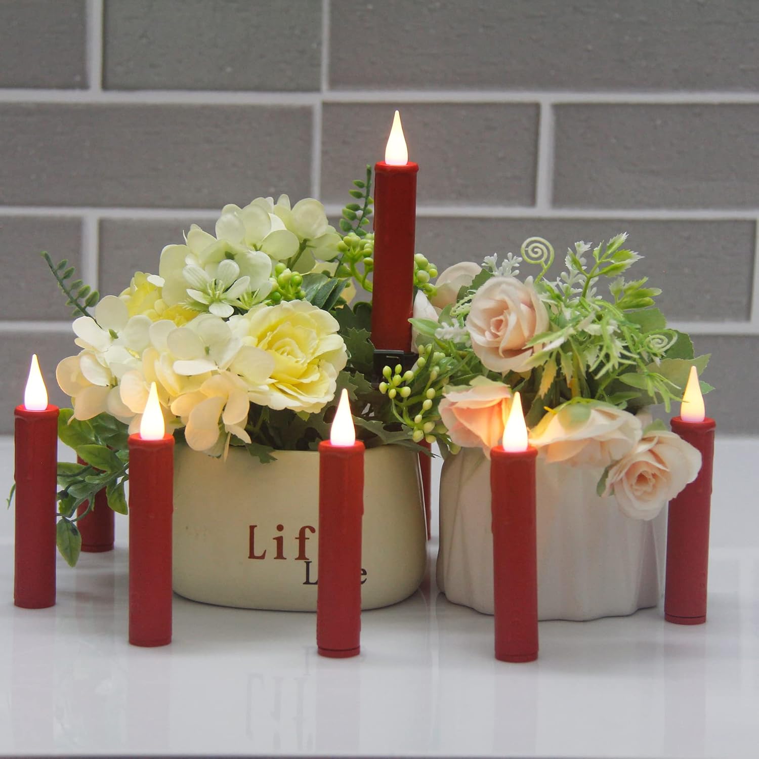 Velas LED cónicas para árbol de Navidad con temporizador, control remoto y clips extraíbles, funciona con pilas, juego de 10 velas cónicas realistas