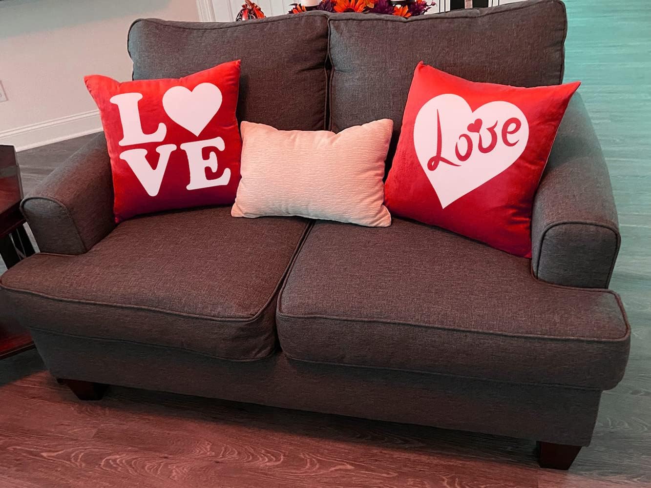 LOZACHE Juego de 2 fundas de almohada para el día de San Valentín de 18 x 18 pulgadas, decoración navideña con corazón rojo para decoración del