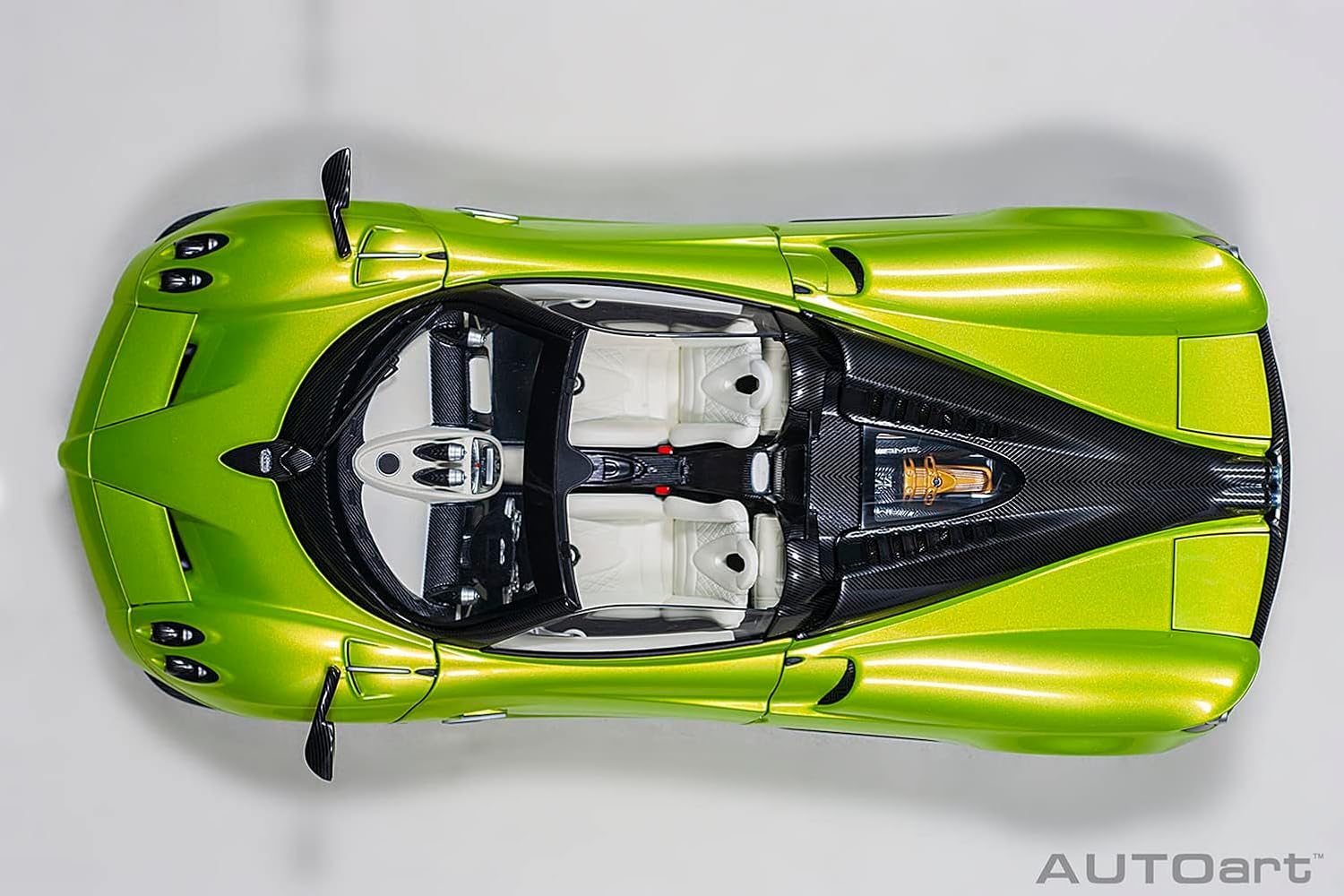 Pagani Huayra Roadster Verde Firenze Verde Metálico y Carbono con Equipaje Set 118 Modelo Coche por Autoart 78288
