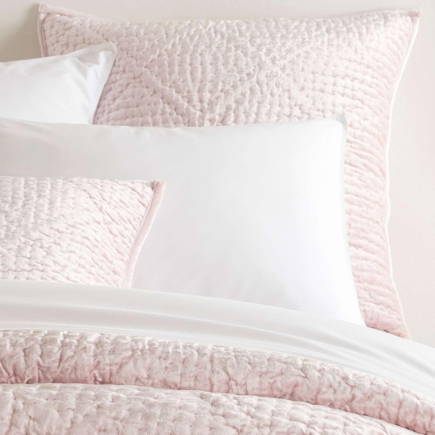 Pine Cone Hill Parisienne – Funda de almohada acolchada de terciopelo suave, tamaño King, patrón sólido rosa