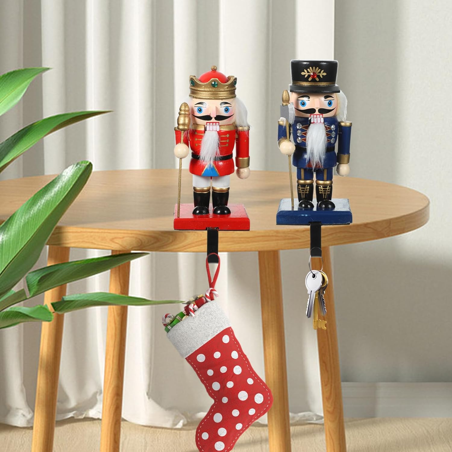 NOLITOY 2 soportes para calcetines de cascanueces de Navidad para chimenea, mantel de pared, ganchos colgantes de Navidad para calcetines,