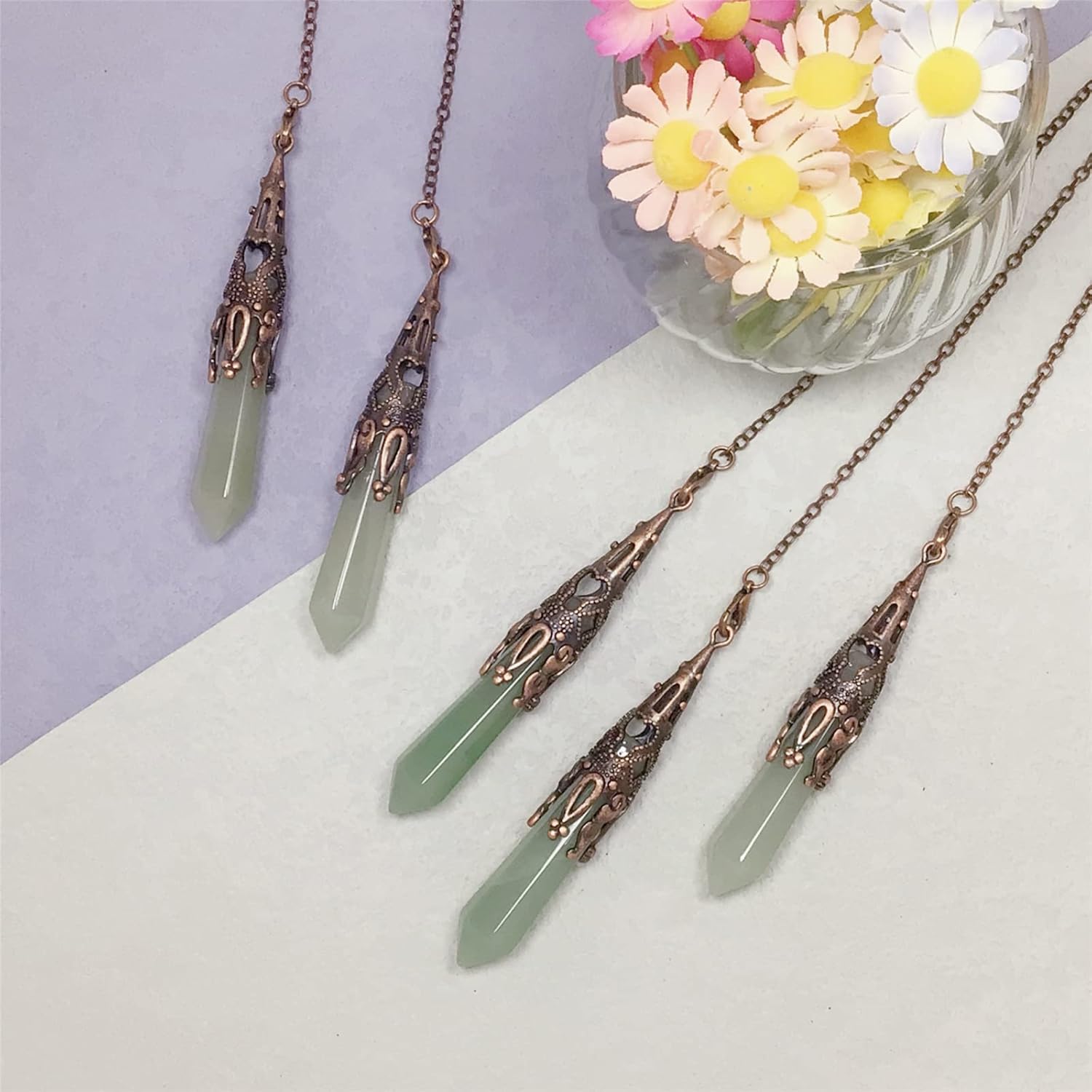 EDEN’S CALL Péndulo de bronce de cristal de aventurina verde curativo de 6 facetas para Wicca Dowsing colgante de piedra hexagonal con cadena para