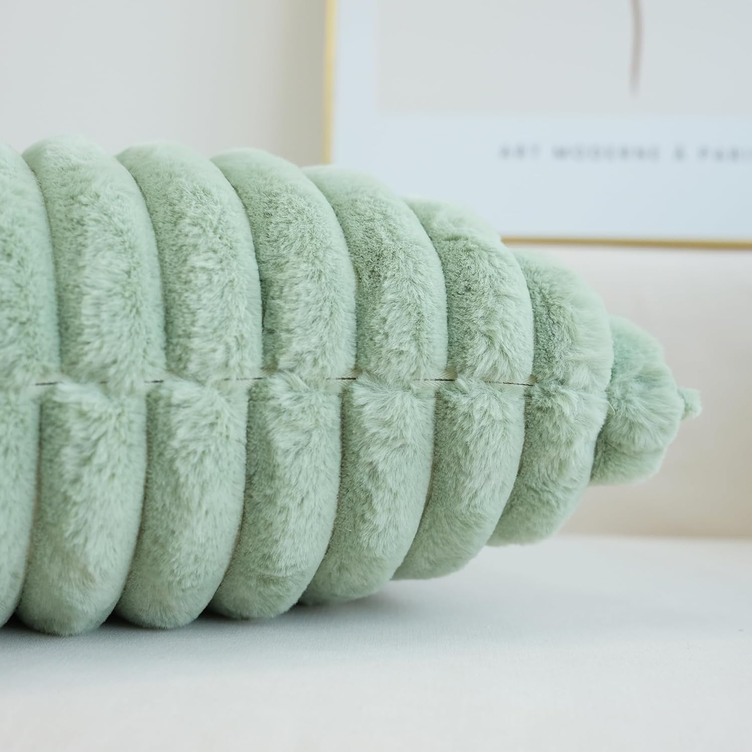 JOJUSIS Paquete de 2 fundas de almohada decorativas de felpa de pelo sintético para sofá, fundas de almohada suaves (verde salvia, 12 x 20 pulgadas)