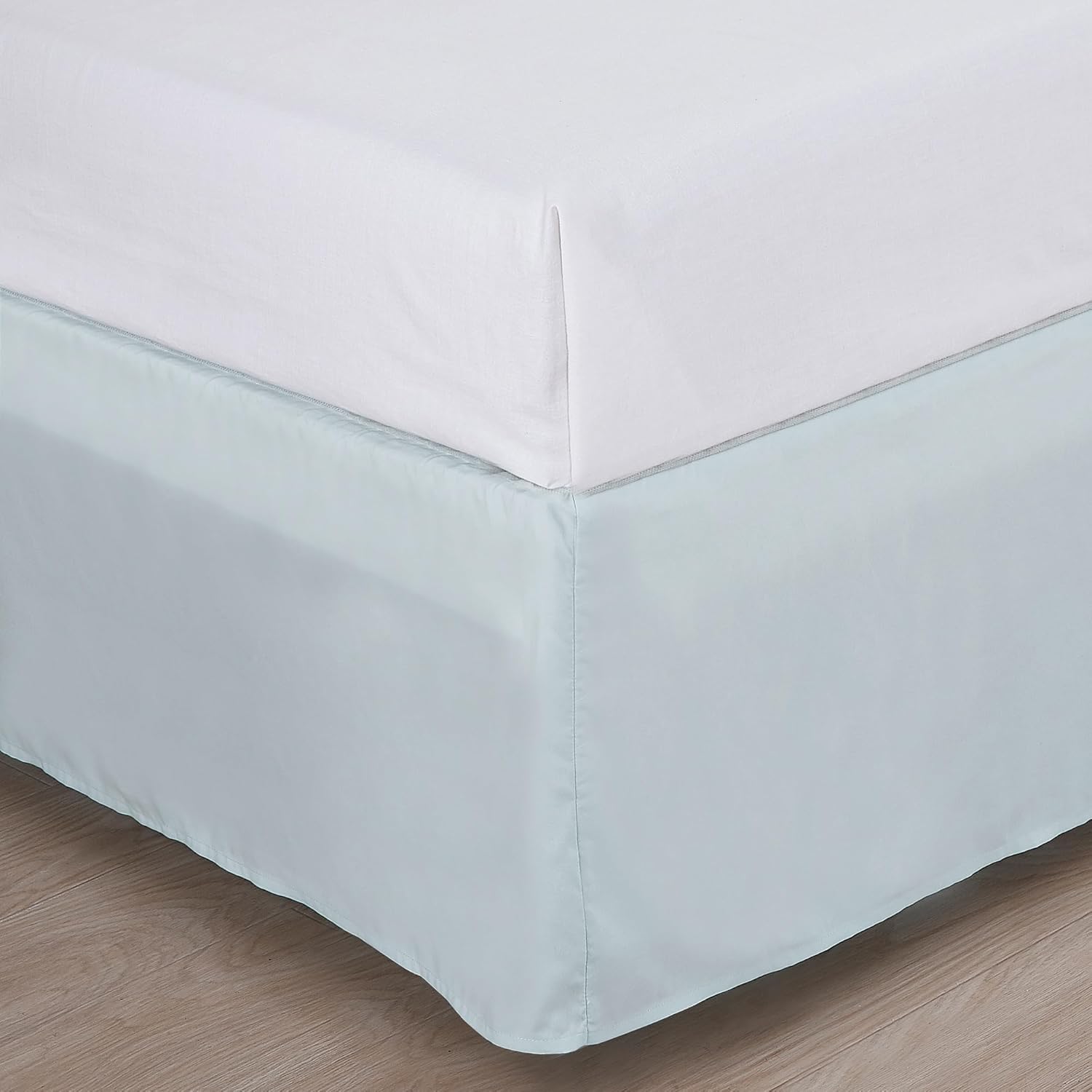 Chezmoi Collection Grace – Juego de edredón de 7 piezas, diseño floral bordado floral azul pálido con pompones, a rayas, tamaño King