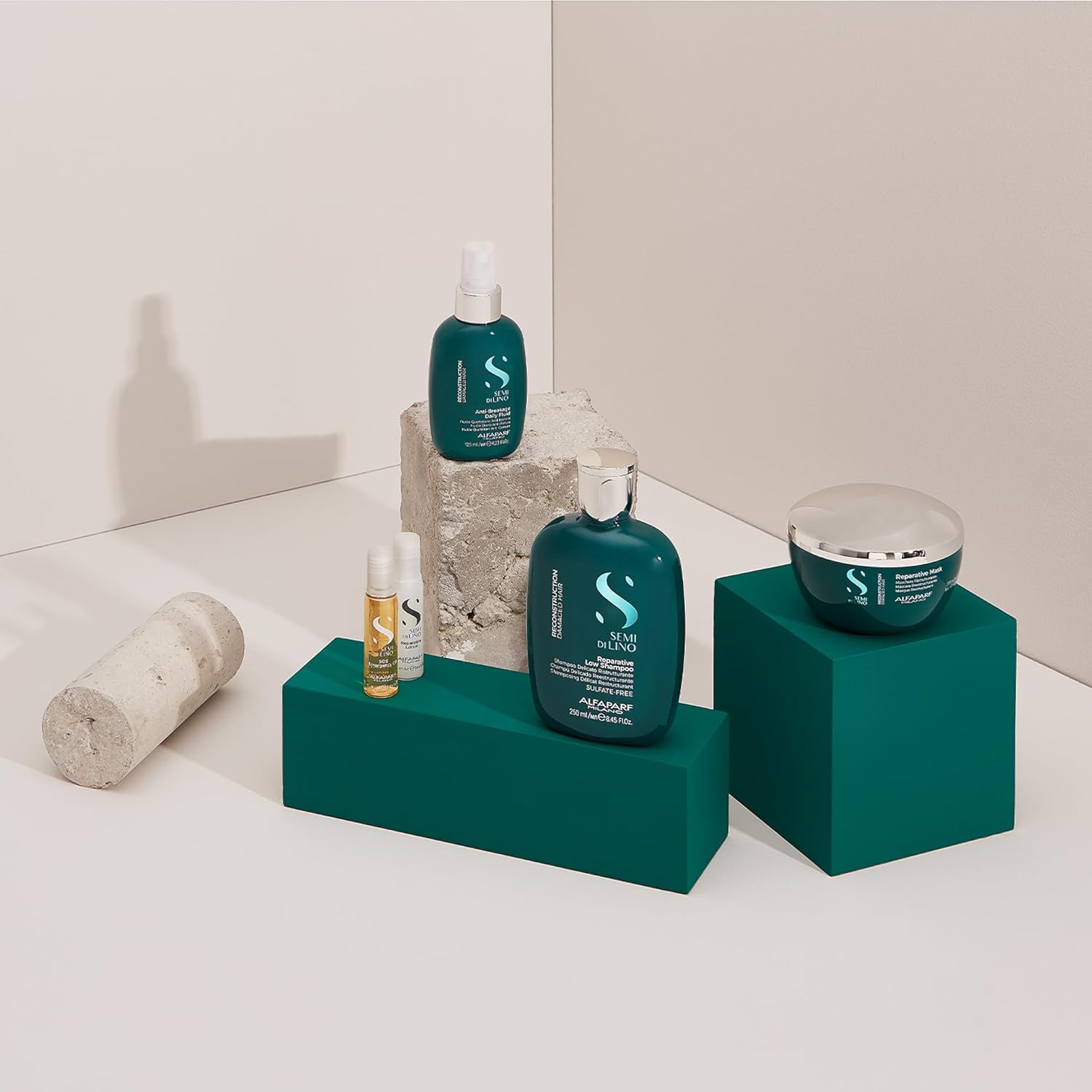 Alfaparf Milano Semi di Lino Reconstruction Loción reparadora para cabello dañado – Repara, proporciona brillo y suavidad, añade cuerpo – Incluye 6