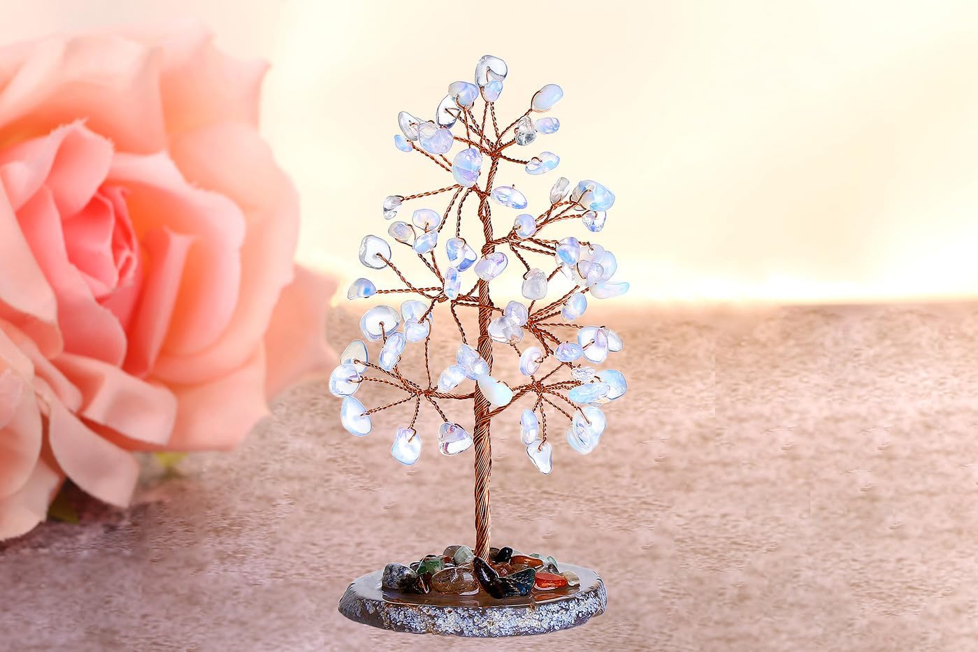 QINJIEJIE Decoración de árbol de cristales curativos de ópalo, decoración de piedra natural, árbol de piedras preciosas de reiki, base de rodajas de