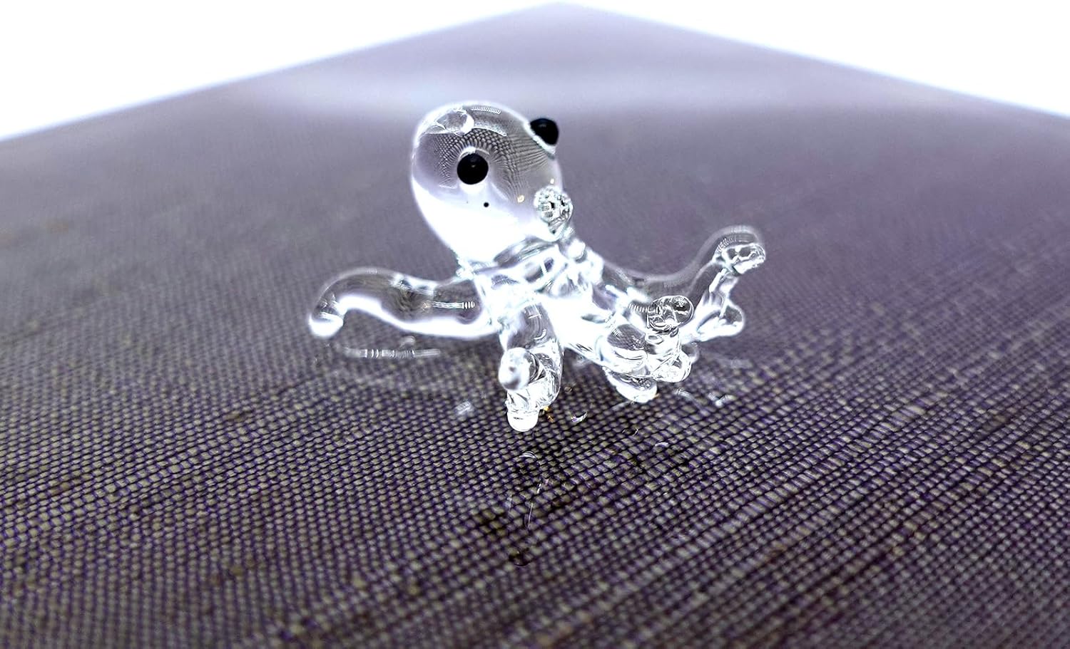 Sansukjai Figuras pequeñas de pulpo, vidrio soplado a mano, animales, regalo coleccionable para decoración del hogar (líquido transparente)