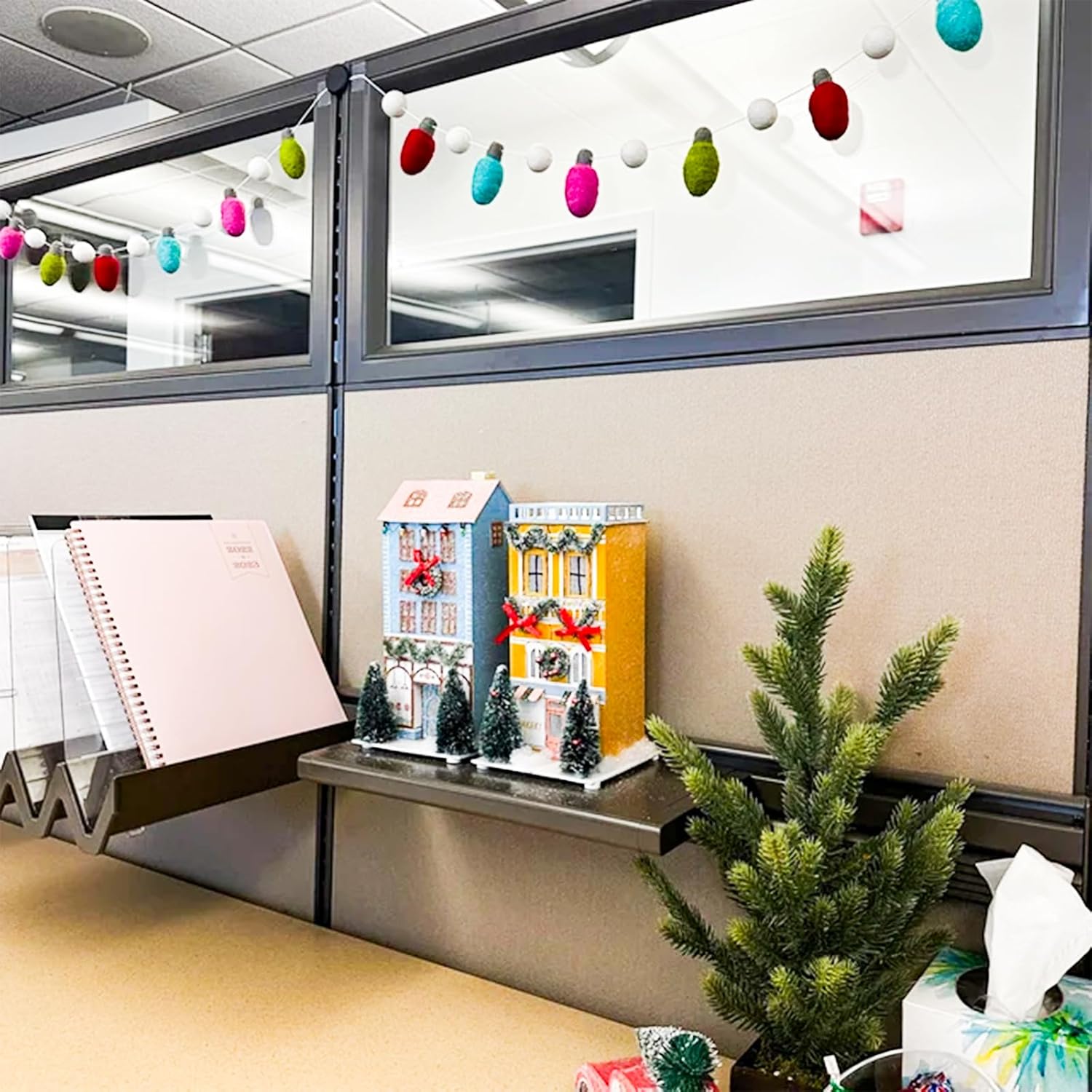 Guirnalda de luces de fieltro de Navidad de 6.6 pies, 8 bombillas con forma de arco iris, guirnalda decorativa de color navideño para árbol de