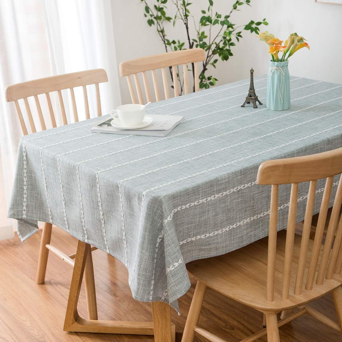 ENOVA HOME Mantel rectangular elegante de algodón y lino con borlas, a prueba de polvo, para decoración de mesa de cocina, comedor (azul claro) de