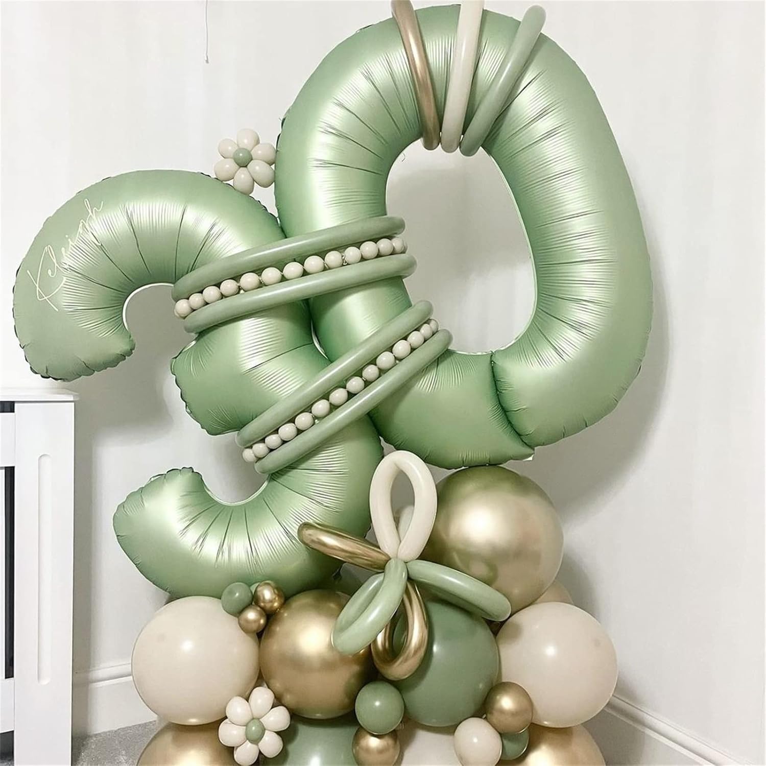 Globos de cumpleaños de 16 años para niñas, globos de 40 pulgadas de papel de aluminio verde salvia con números 16 para niñas y niños, globos de