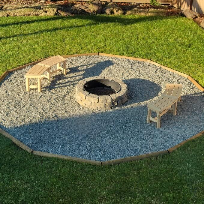 Banco curvado de madera para exteriores, estilo rústico, madera de cedroabeto, para patio, jardín, terraza y patio trasero, 40-55 pulgadas de ancho