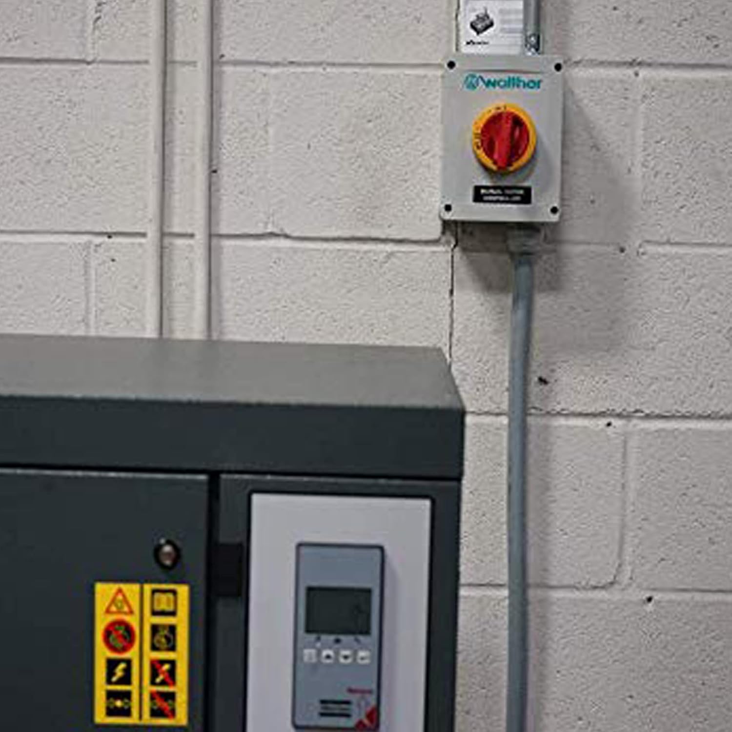 Walther Electric KEM340UL YR Interruptor de desconexión de motor cerrado, 3 polos, 40 A 600 V, IP65 Nema 4X resistente al agua, seguro con