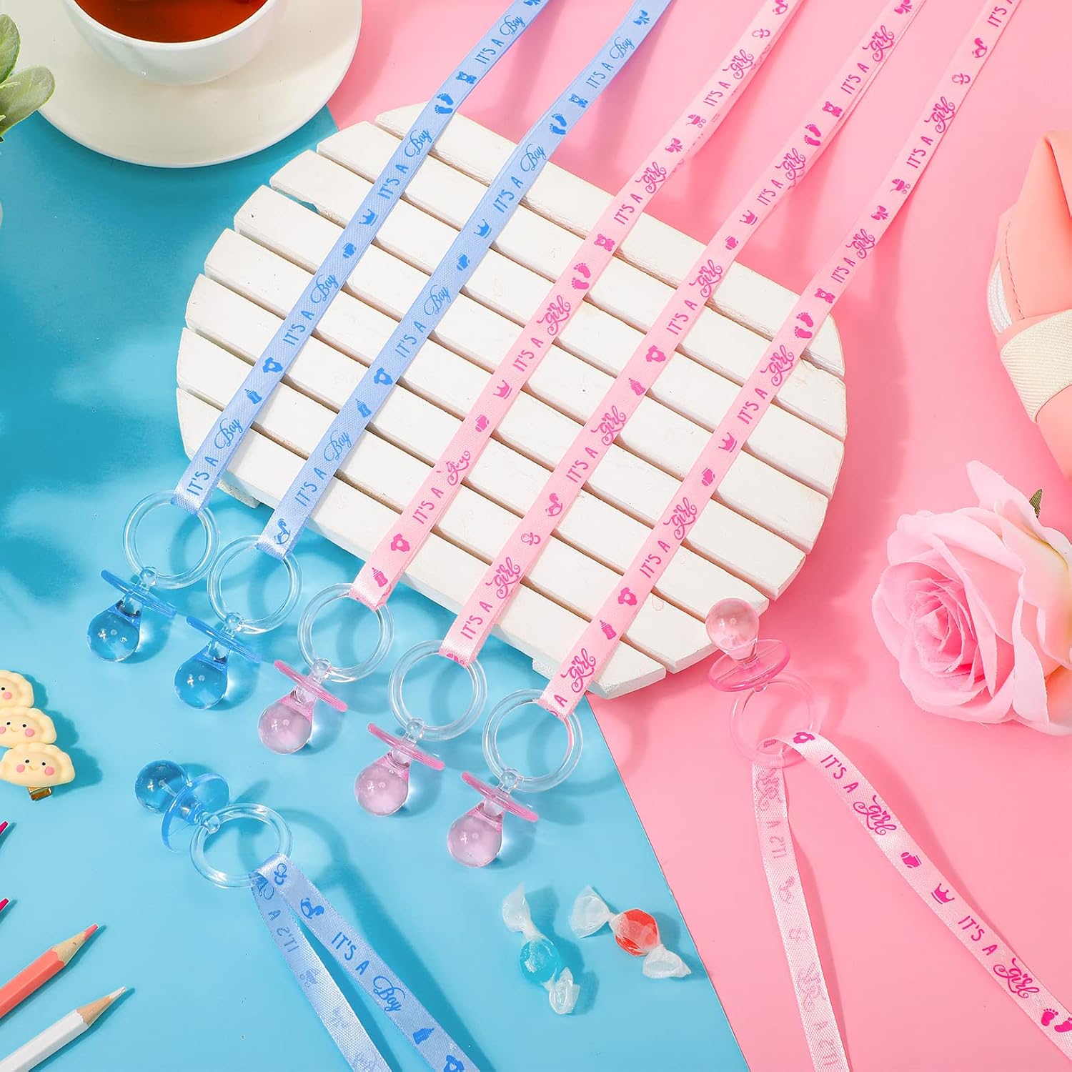 Junkin 60 piezas de chupetes de baby shower, chupetes acrílicos para bebé, regalos de fiesta, chupetes, collar para niñas y niños, decoración de