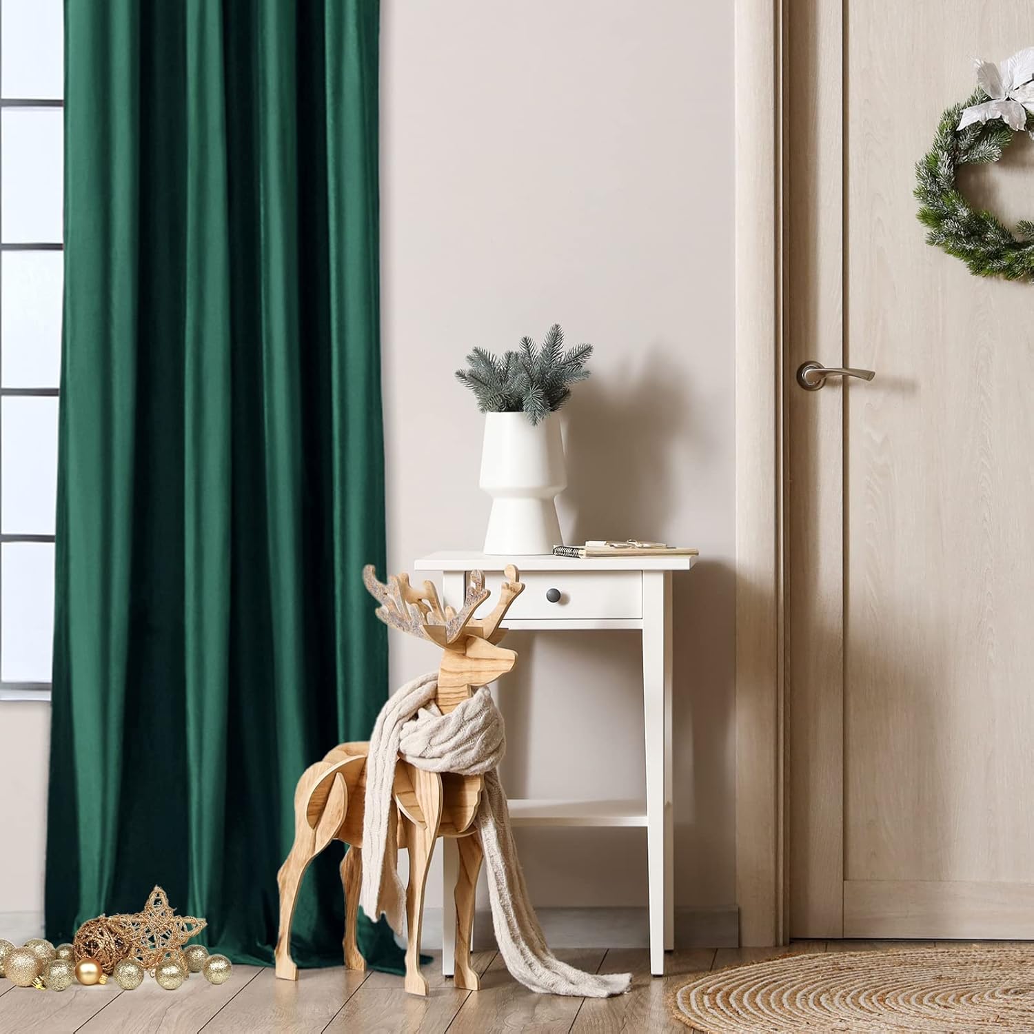 Melodieux Cortinas de terciopelo 100% opacas para dormitorio, sala de estar, súper suaves, cortinas con aislamiento térmico con forro negro, 52 x 84