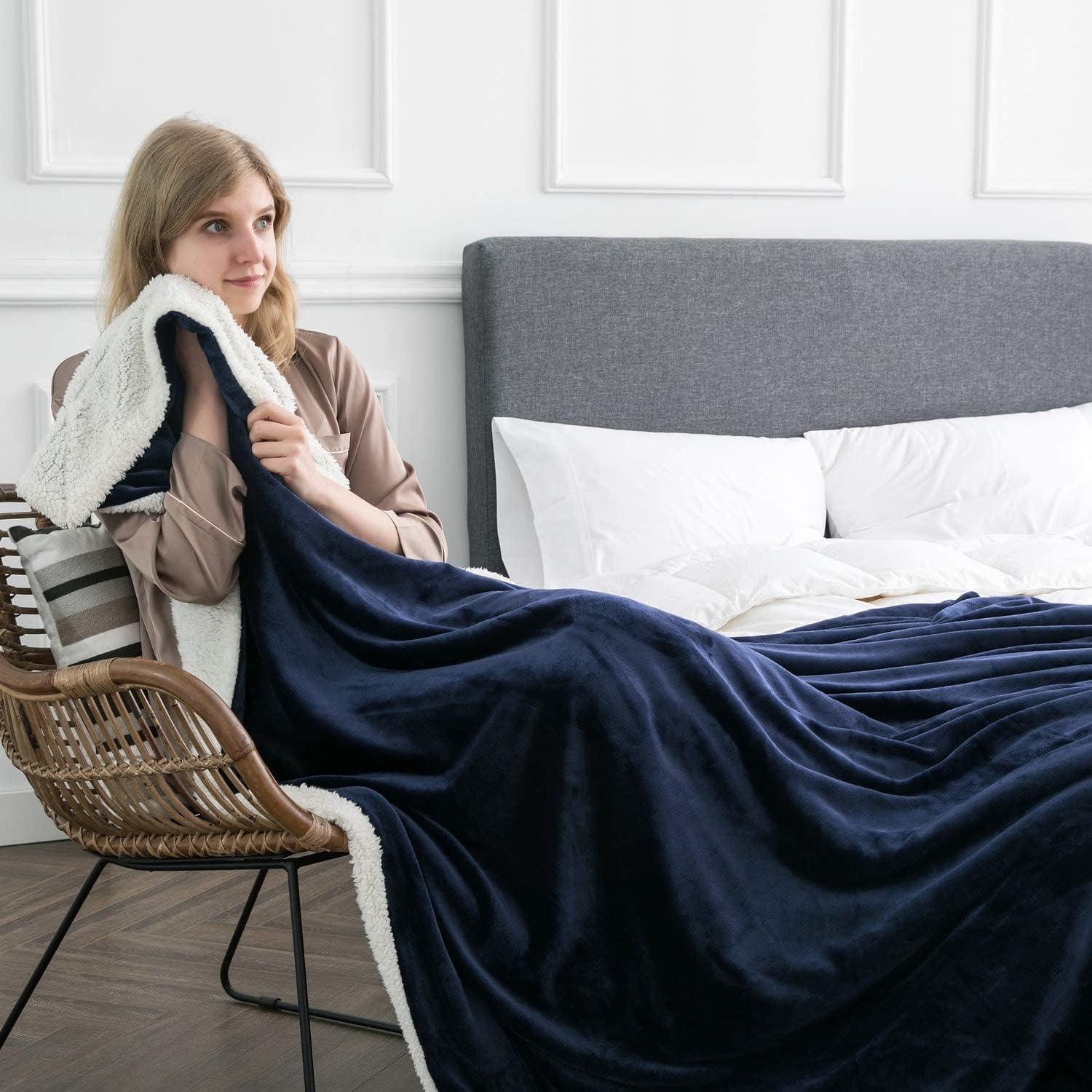 IR Imperial Rooms Mantas Sherpa tamaño Queen  Mantas gruesas y cálidas para invierno, reversible, suave y esponjosa, tamaño Queen para cama, azul