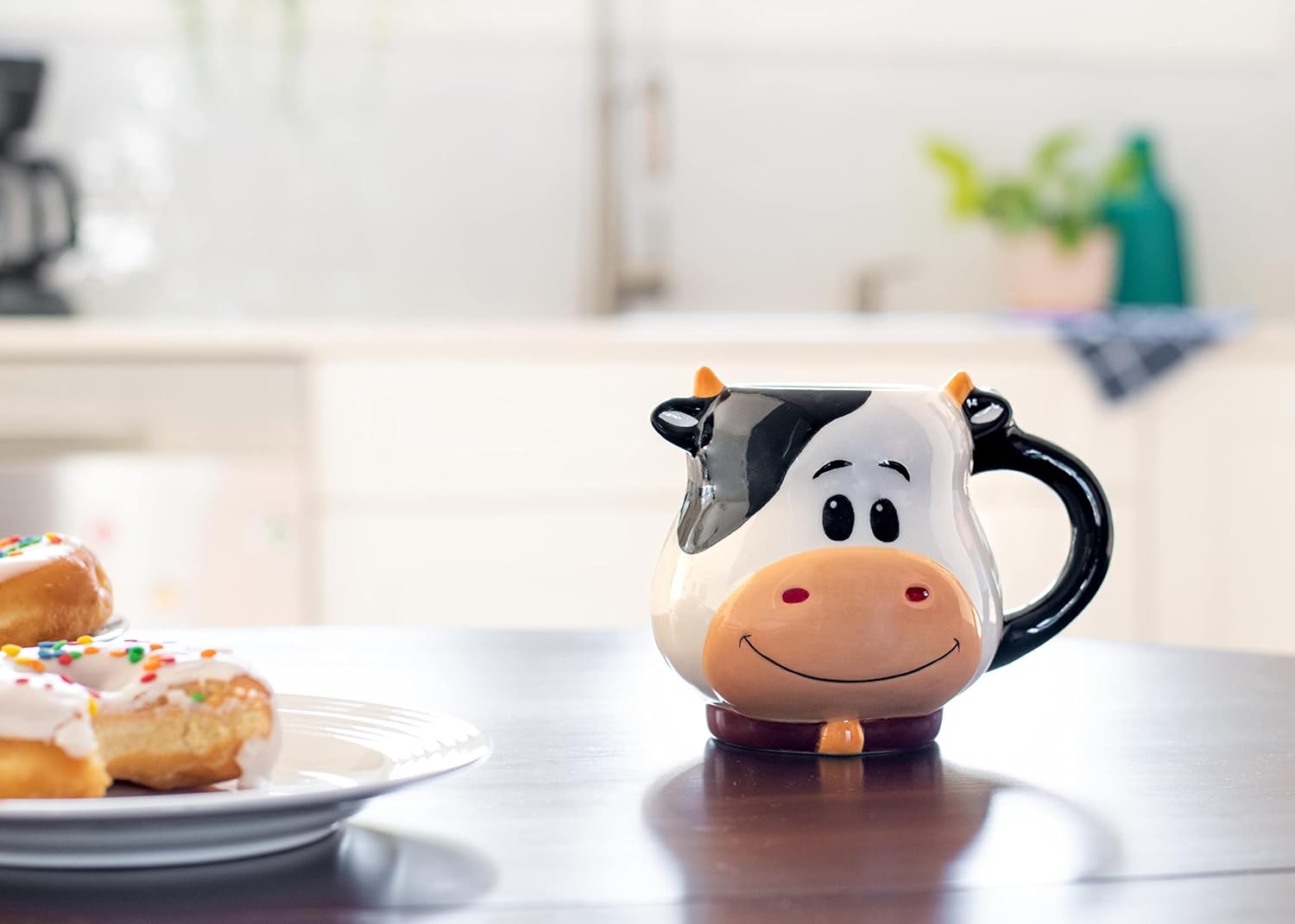 100 North ESNCHMG-CW – Taza de té de cerámica brillante con diseño de vaca manchada en blanco y negro de 18 onzas para tu bebida matutina favorita
