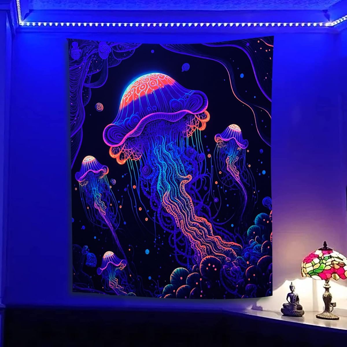 Dixutzi Tapiz de medusa de luz negra para colgar en la pared, tapiz de fantasía reactiva a los rayos UV para decoración de dormitorio, póster de luz