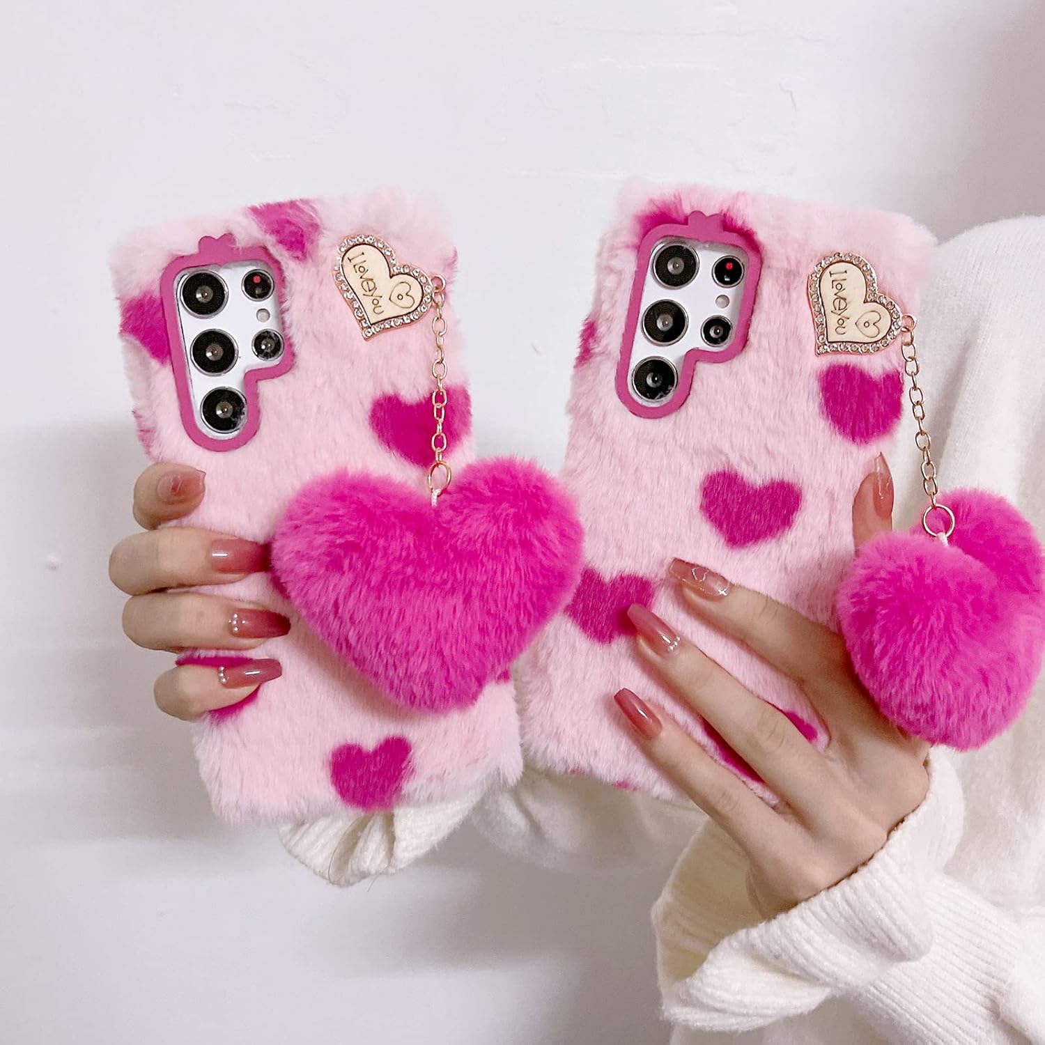 Losin Compatible con Galaxy S22 – Funda peluda ultra afelpada con bonito colgante de bola de corazón de amor 3D, funda de piel mullida y esponjosa,